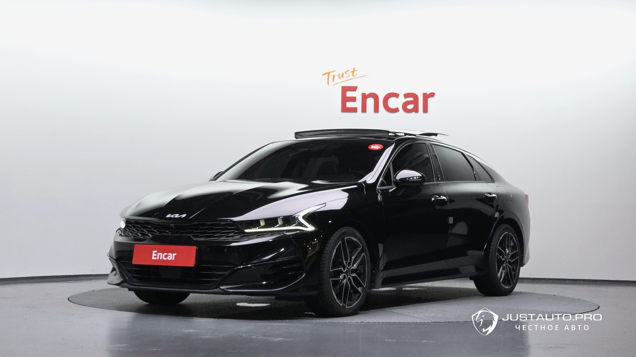 Автомобиль Kia K5