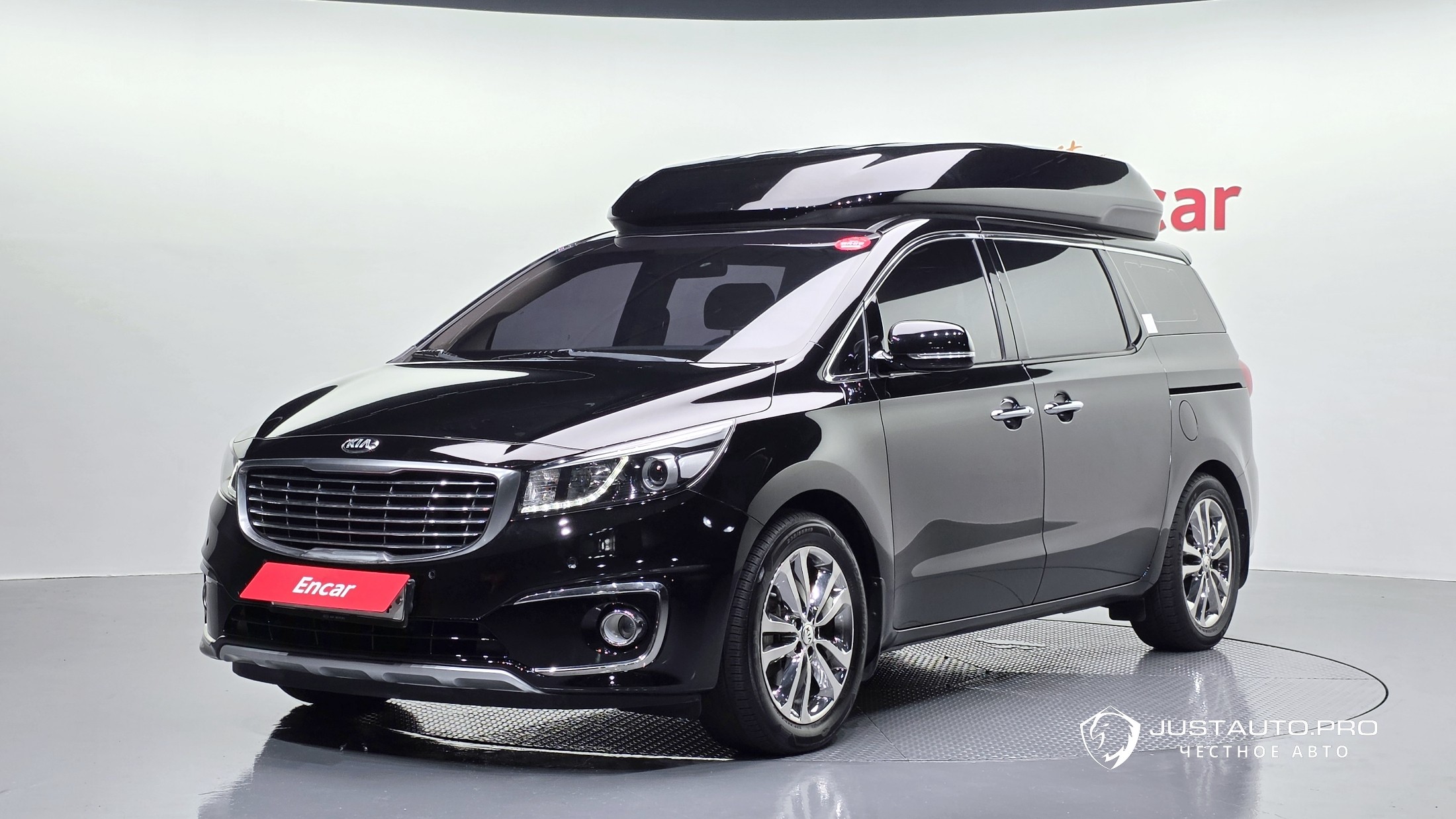 Автомобиль Kia Canival