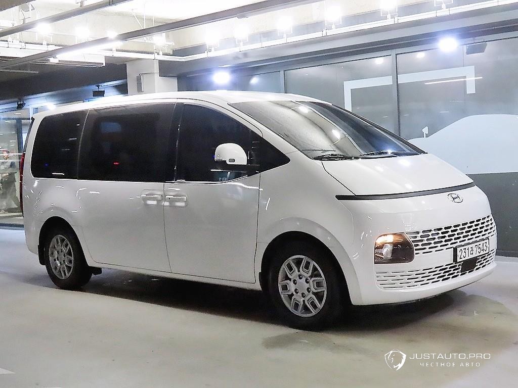 Автомобиль Hyundai Staria