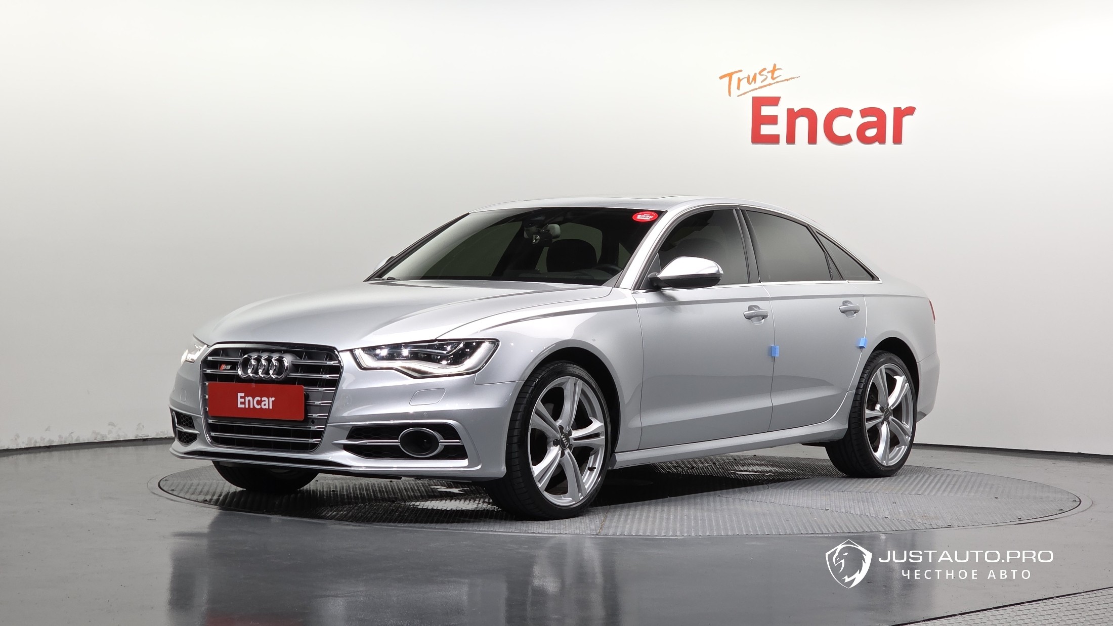 Автомобиль Audi A6
