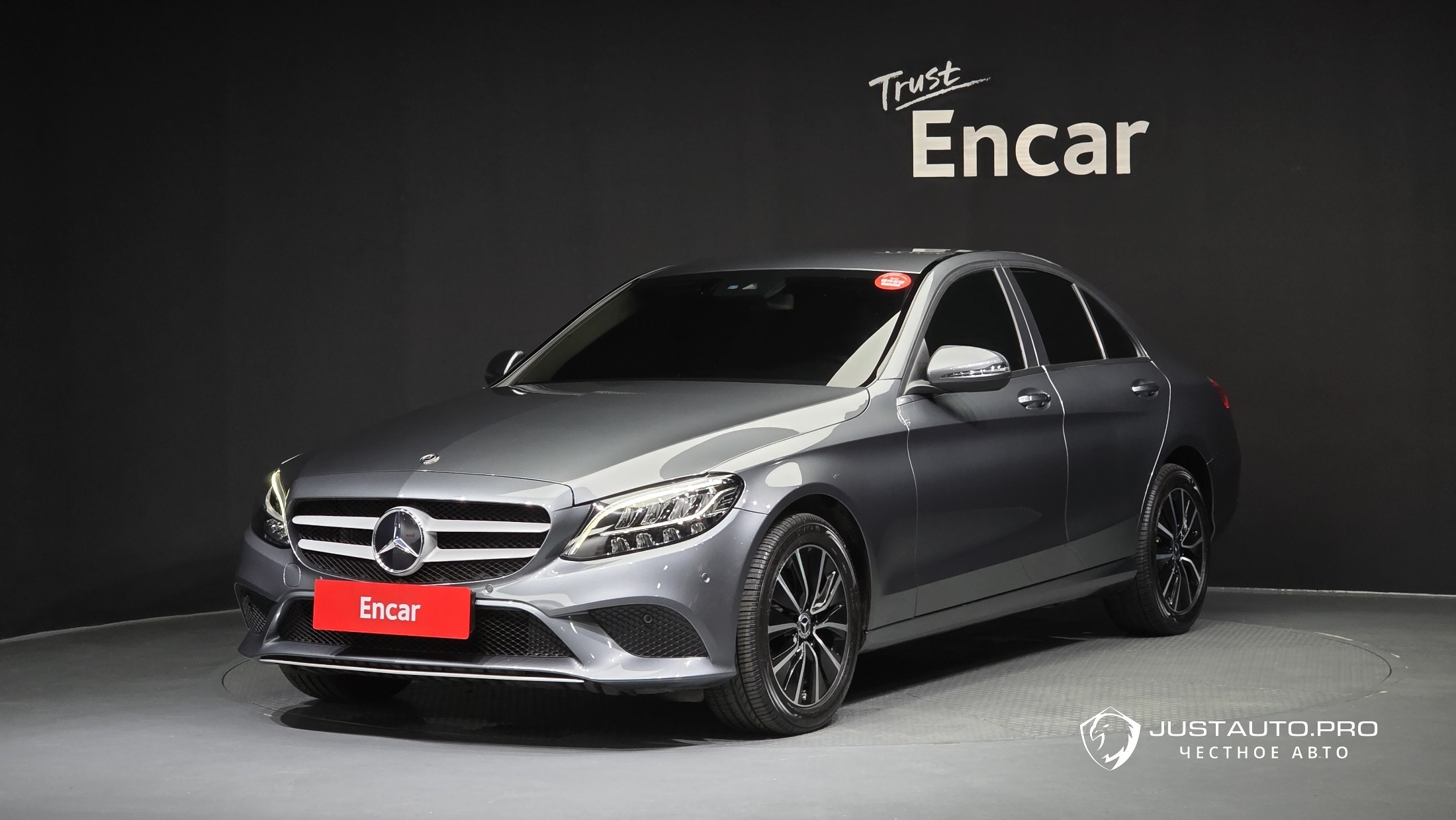 Автомобиль Mercedes-Benz C-Class