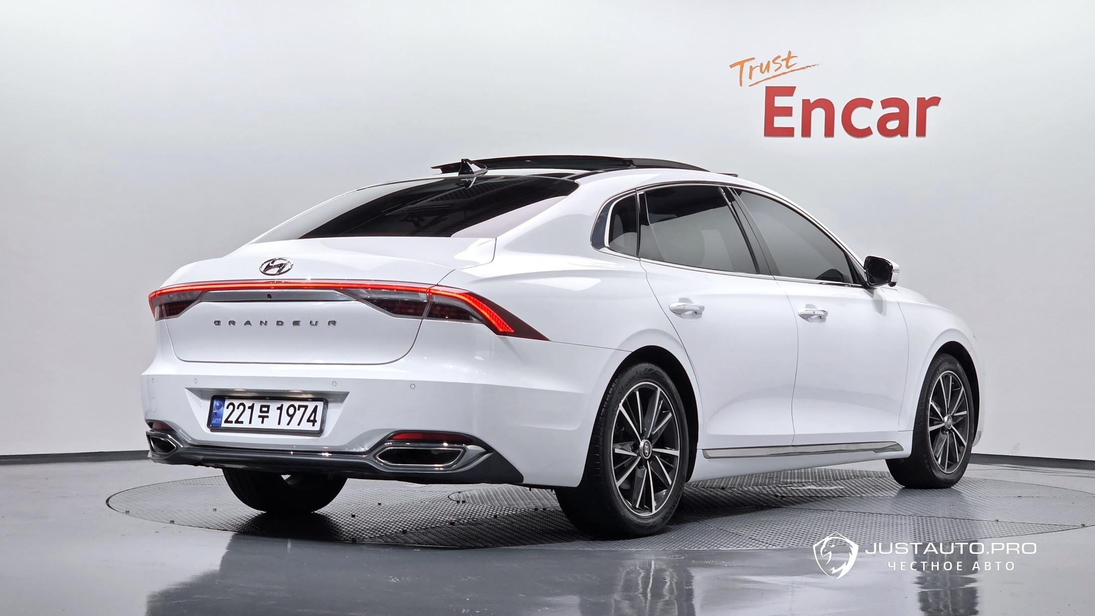 Автомобиль Hyundai Grandeur