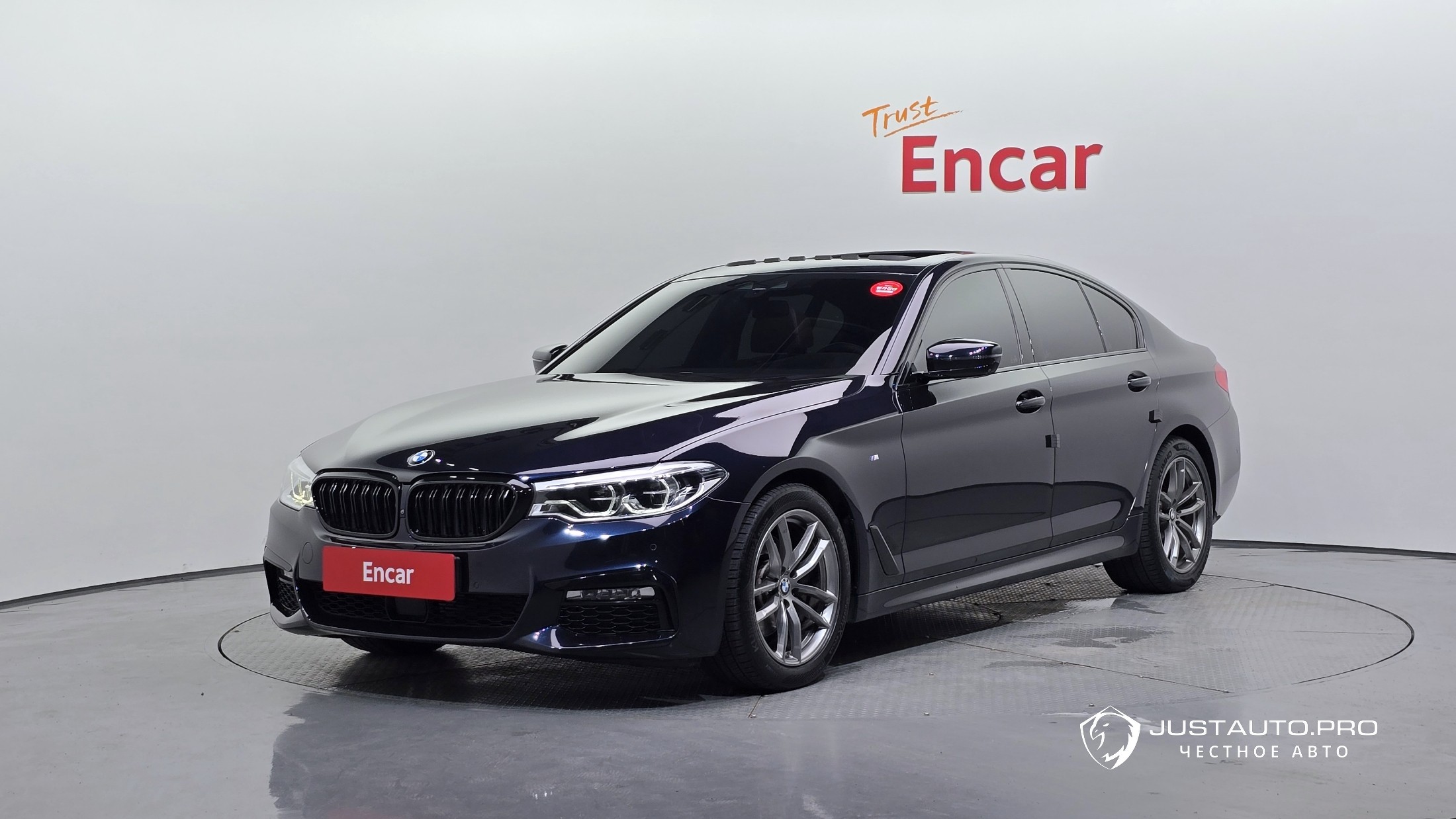 Автомобиль BMW 5-Series