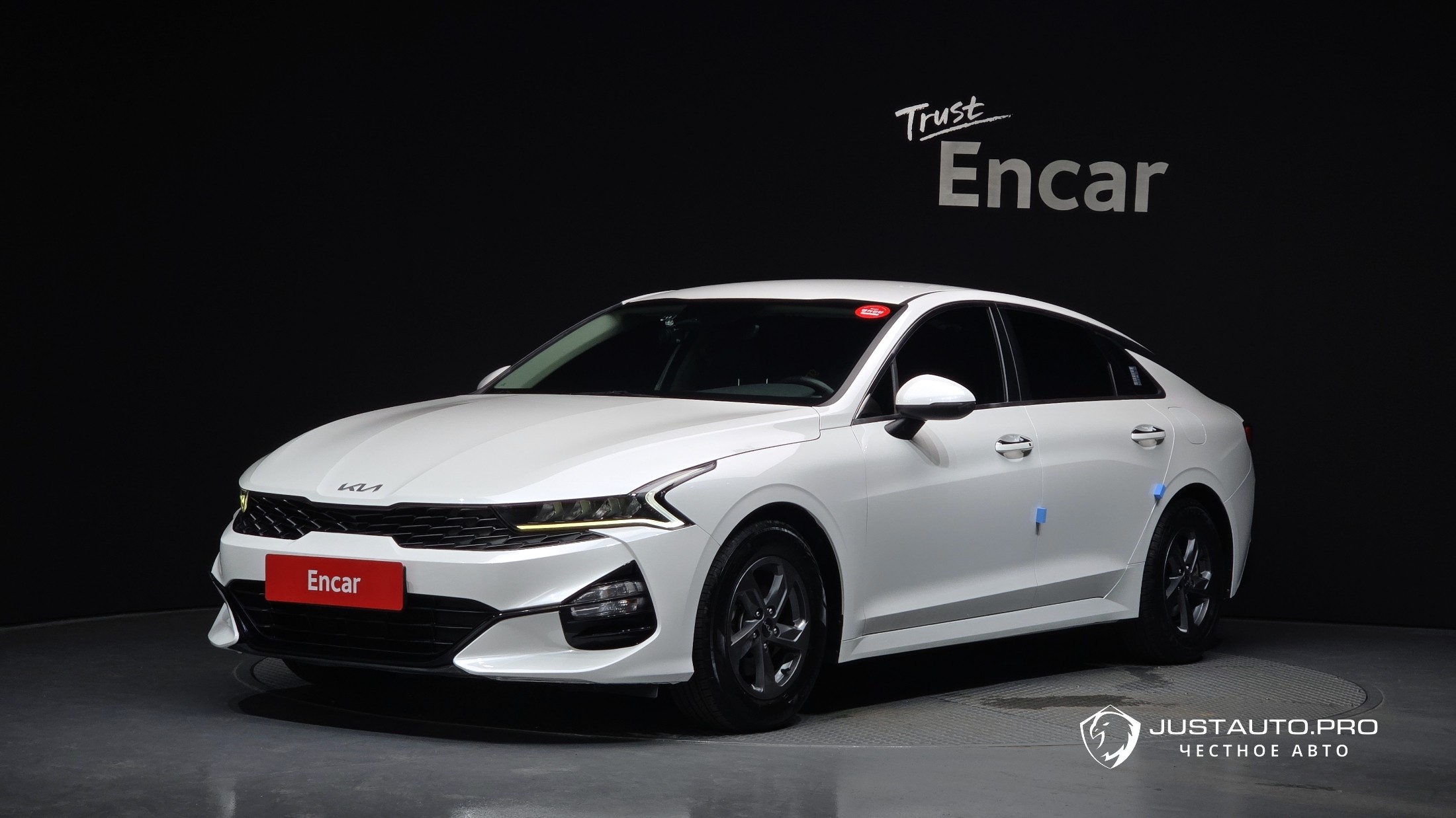 Автомобиль Kia K5