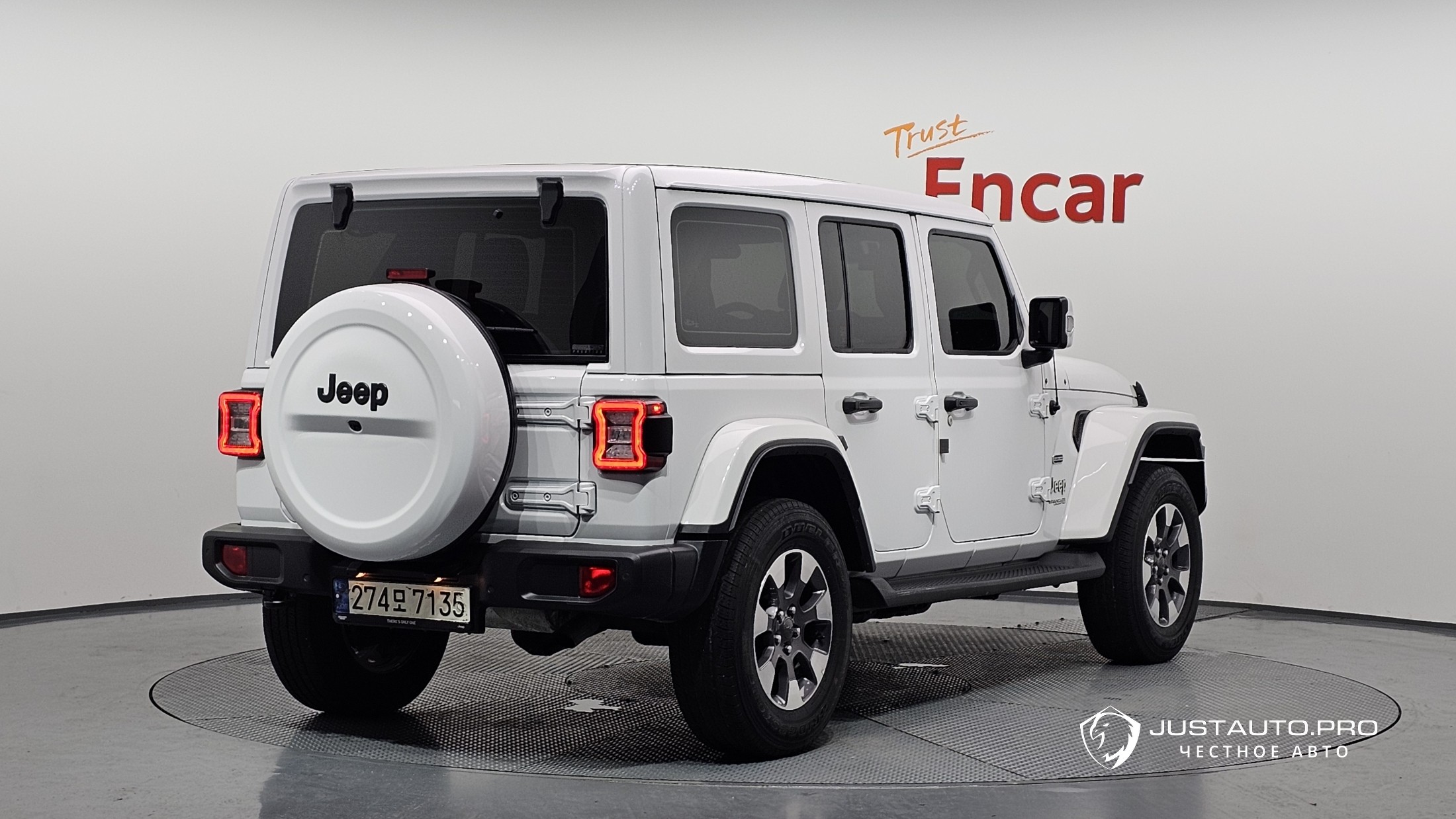 Автомобиль Jeep Wrangler