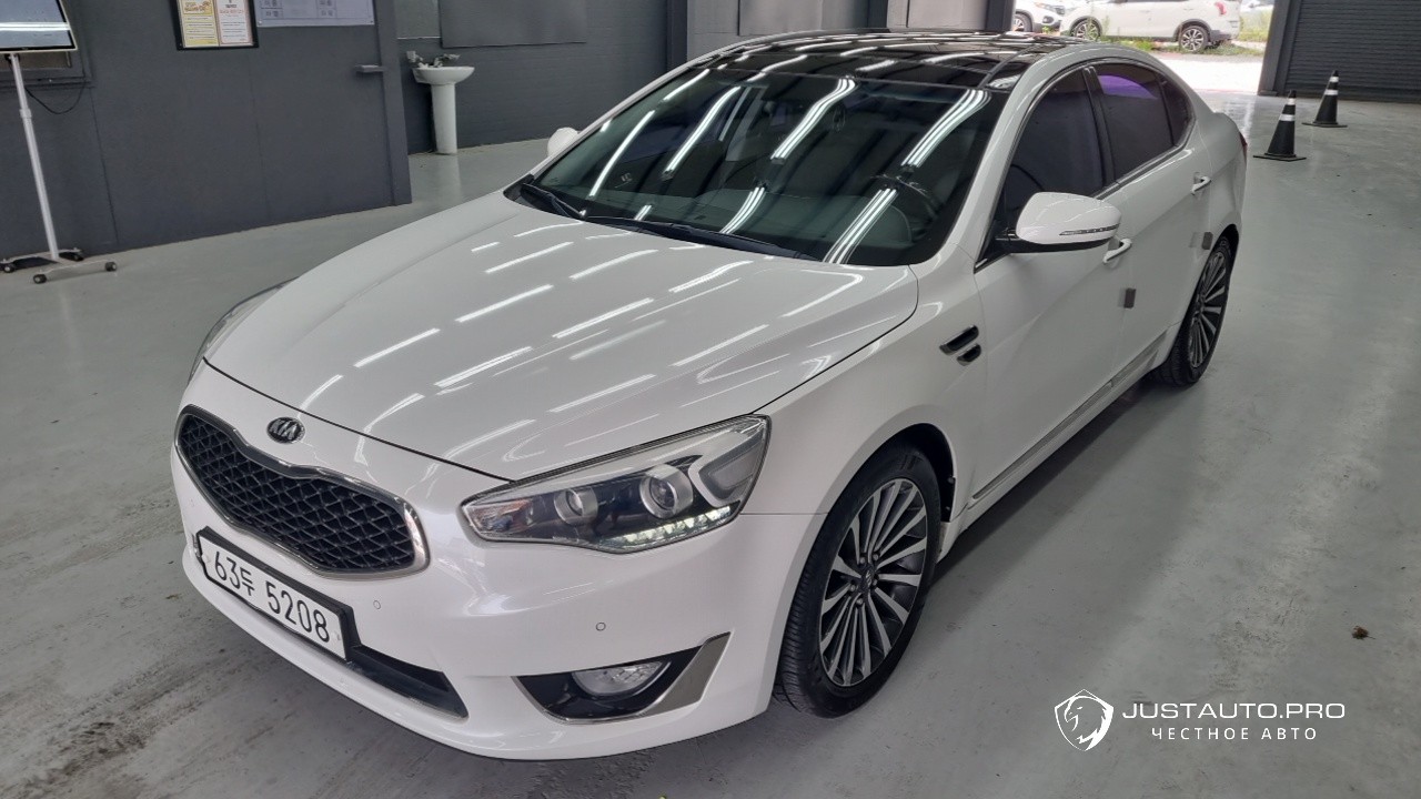 Автомобиль Kia K7