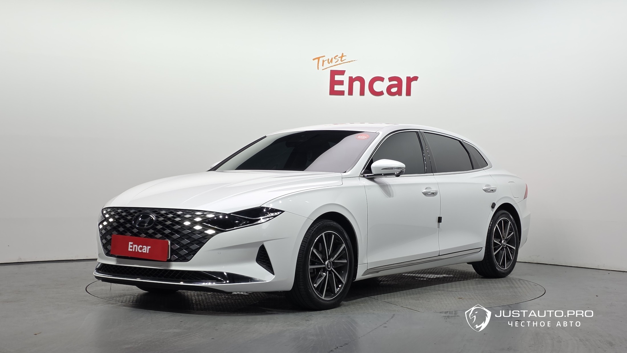 Автомобиль Hyundai Grandeur