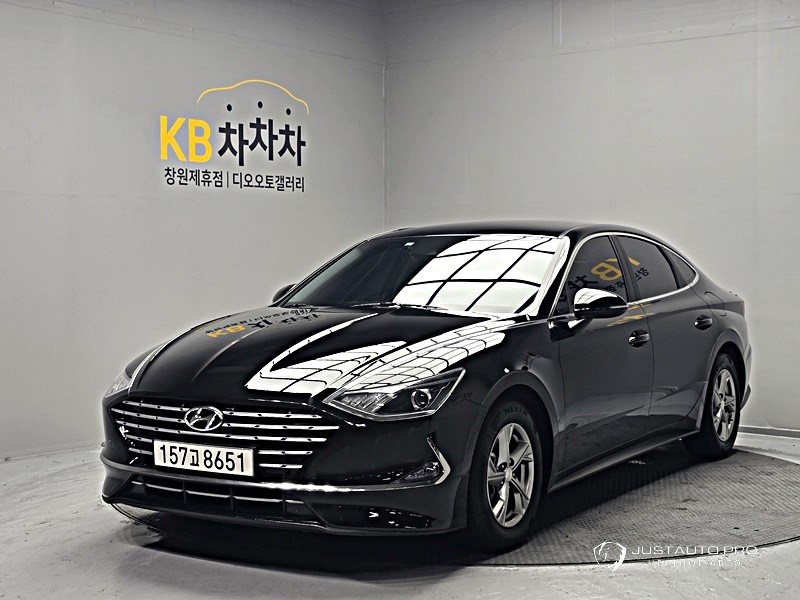Автомобиль Hyundai Sonata