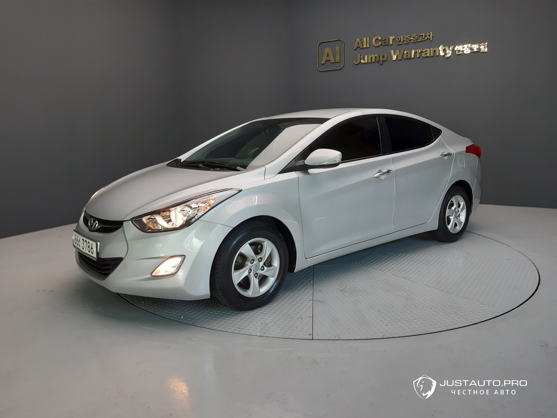 Автомобиль Hyundai AVANTE