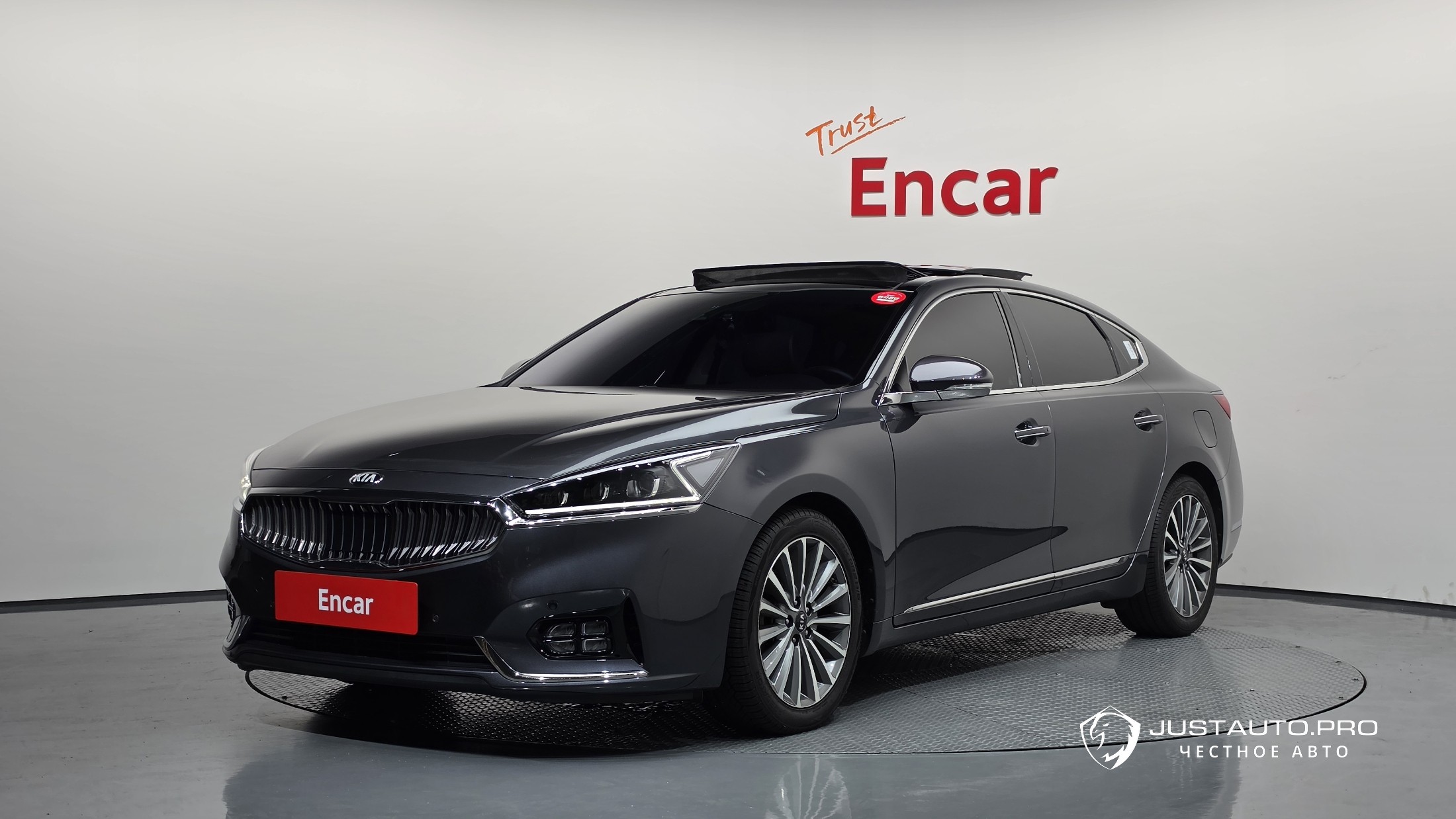 Автомобиль Kia K7