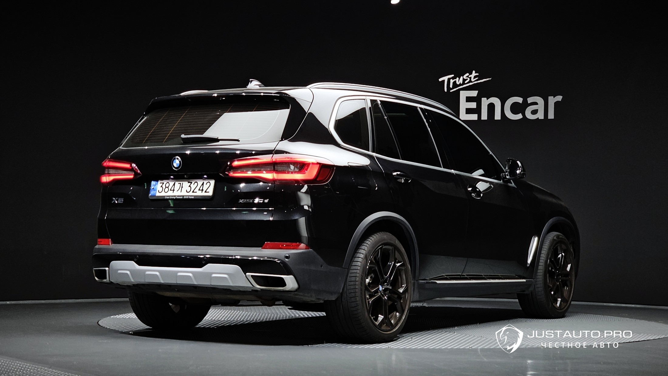 Автомобиль BMW X5