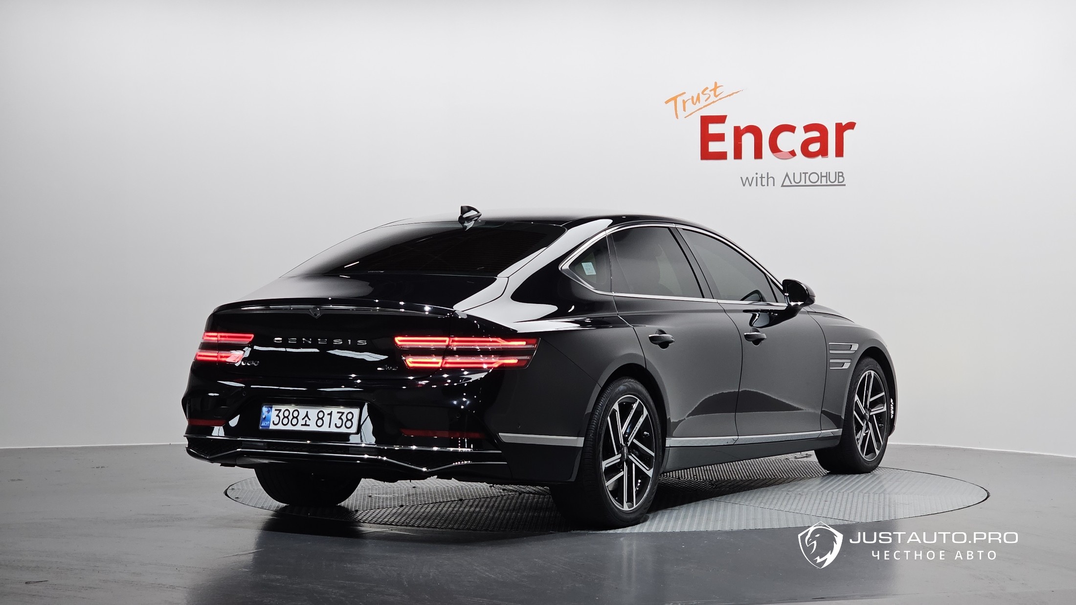 Автомобиль Genesis G80