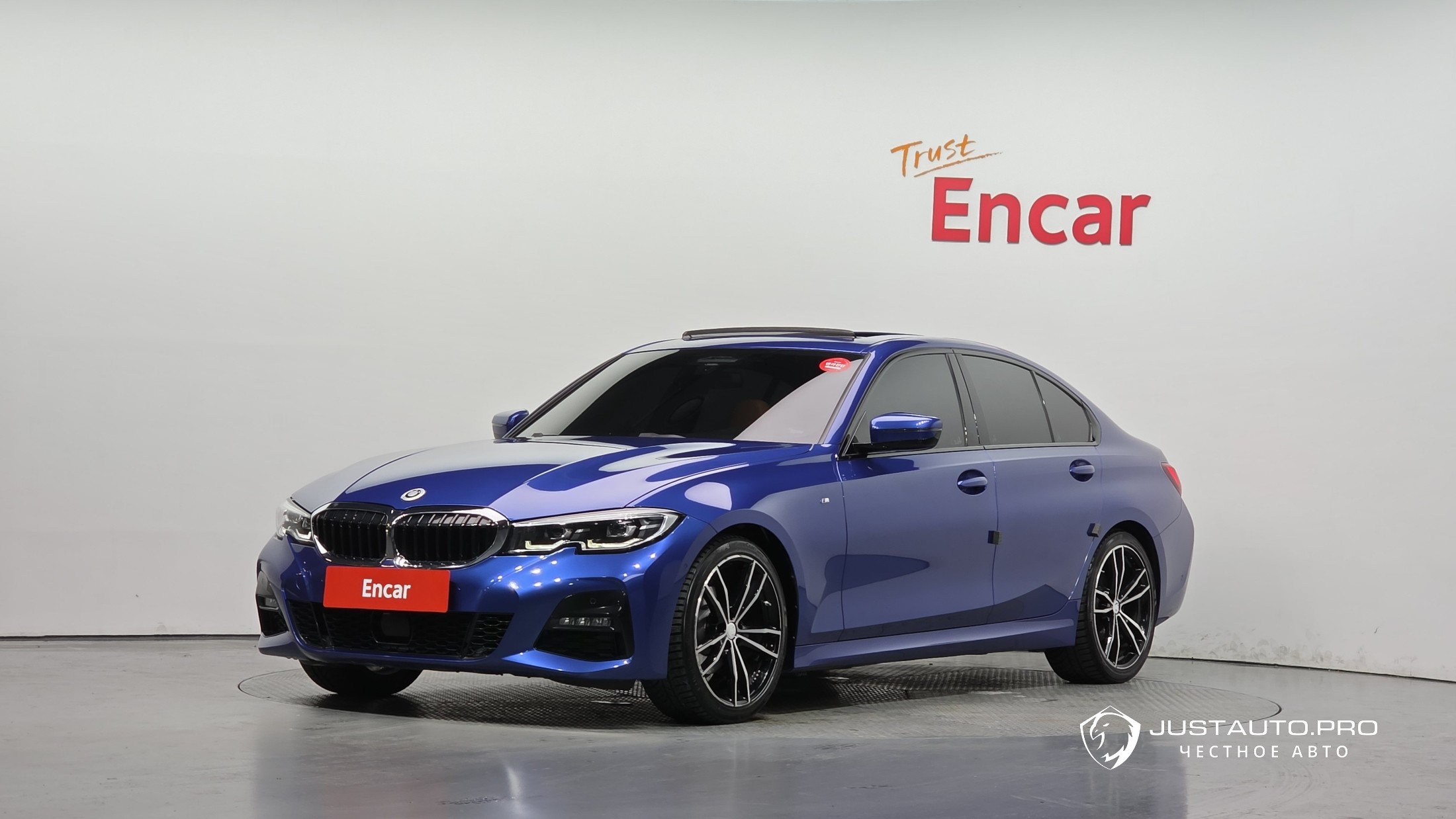 Автомобиль BMW 3-Series