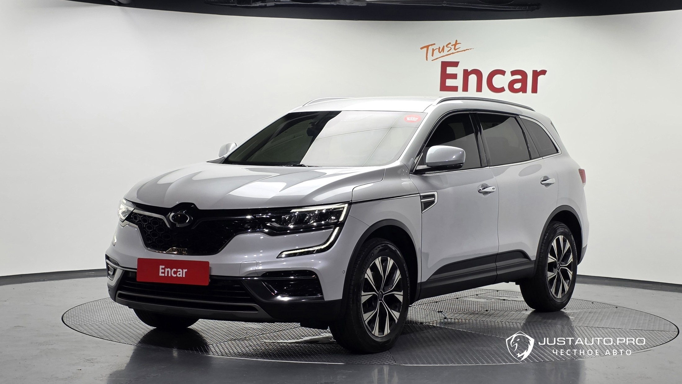 Автомобиль Renault-KoreaSamsung QM6