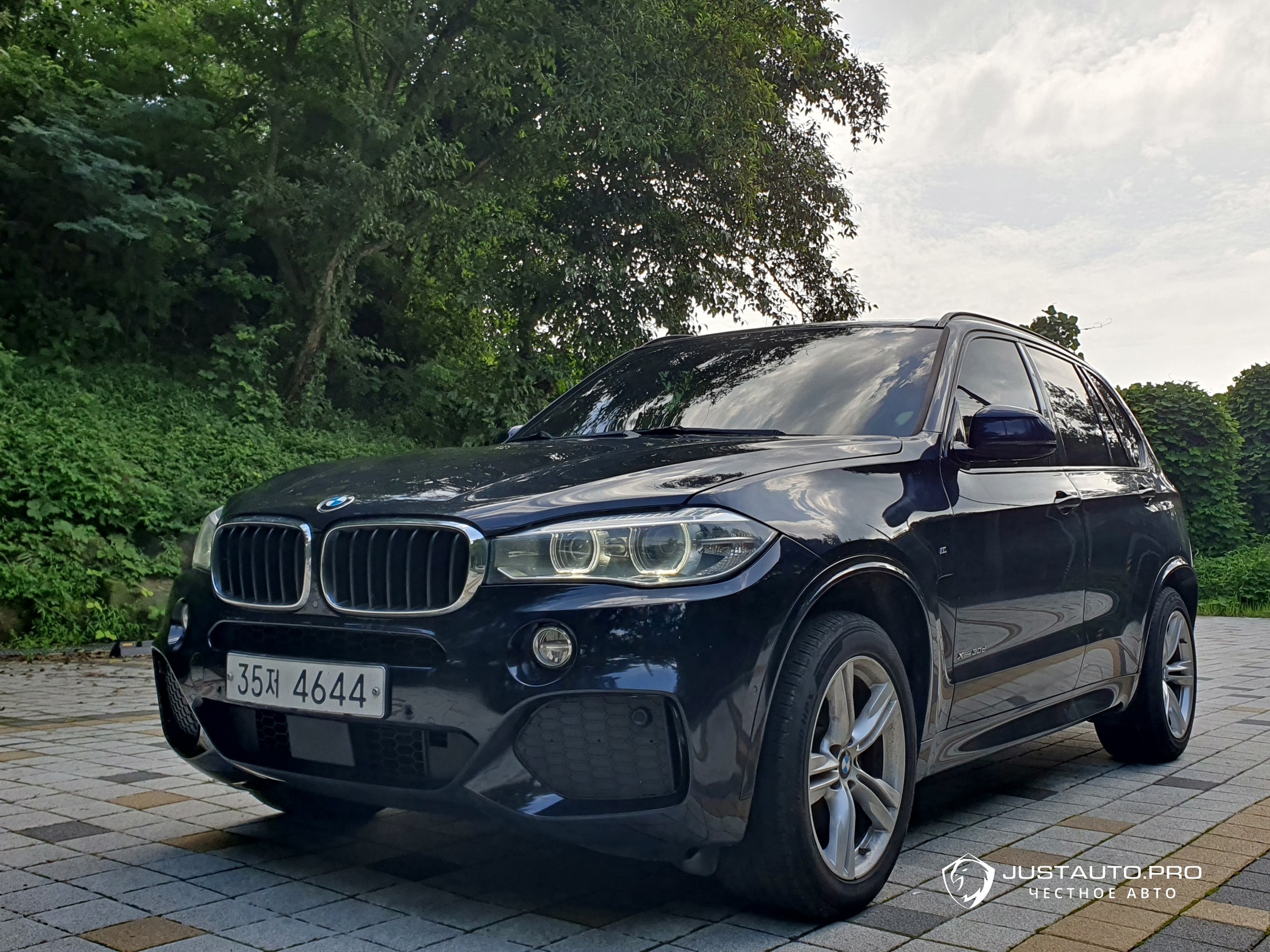 Автомобиль BMW X5