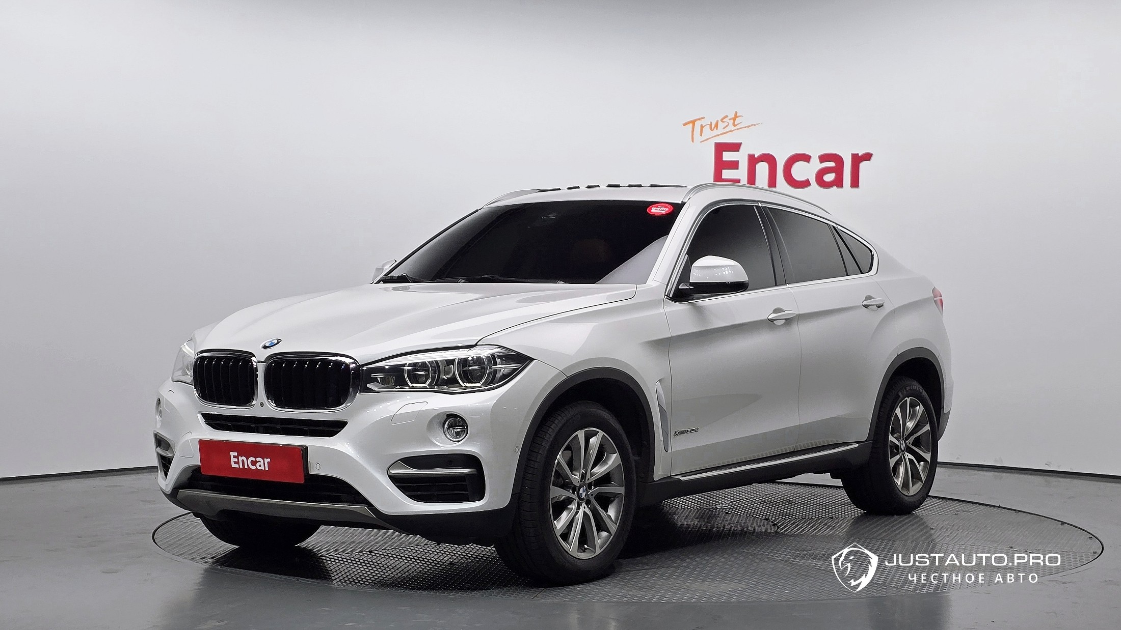 Автомобиль BMW X6