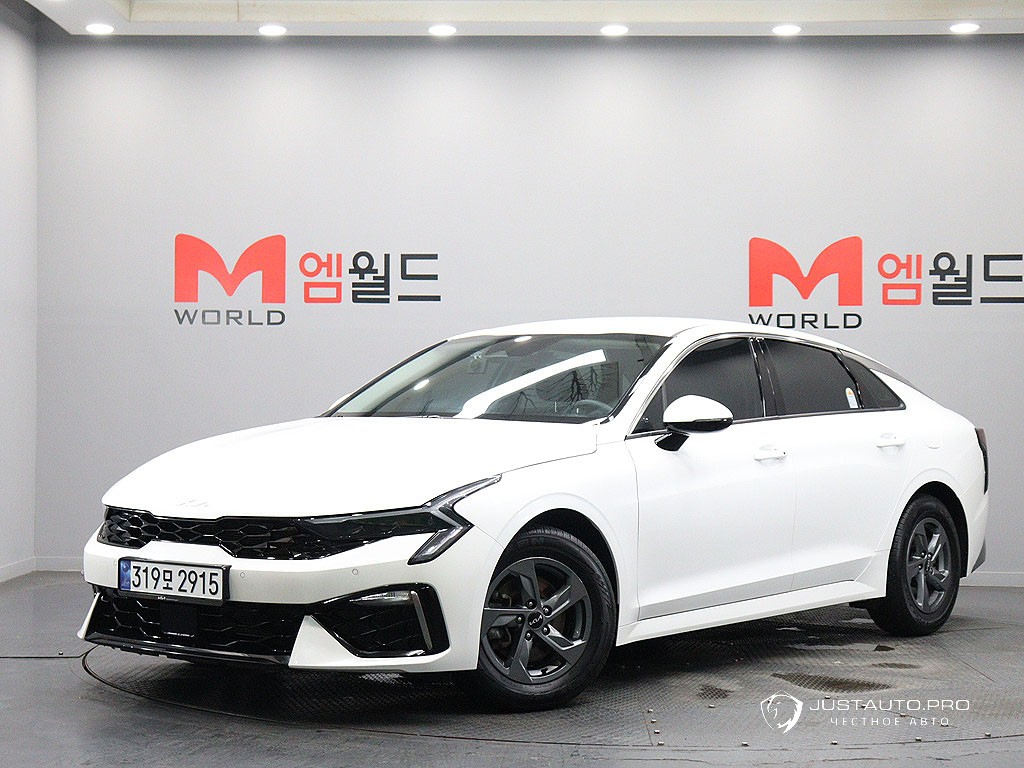 Автомобиль Kia K5