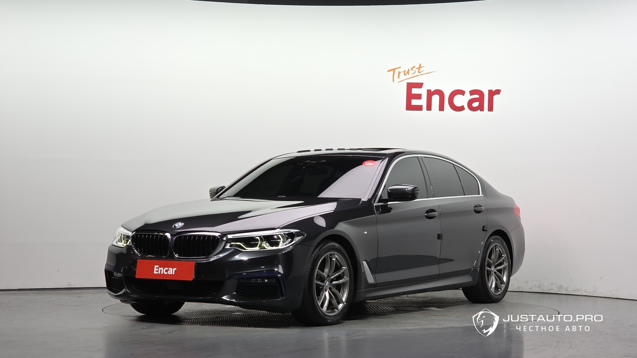 Автомобиль BMW 5-Series