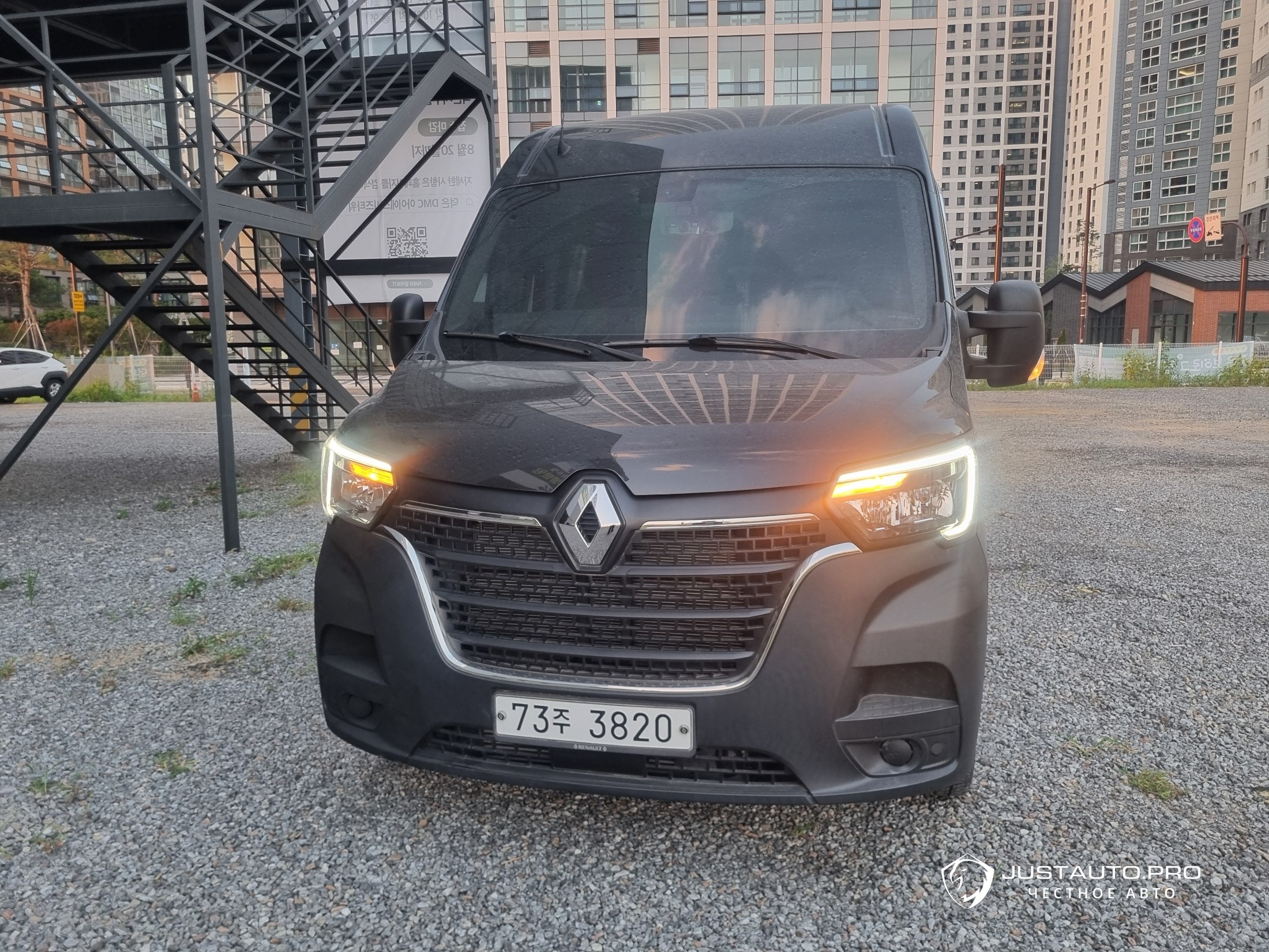 Автомобиль Renault-KoreaSamsung Master