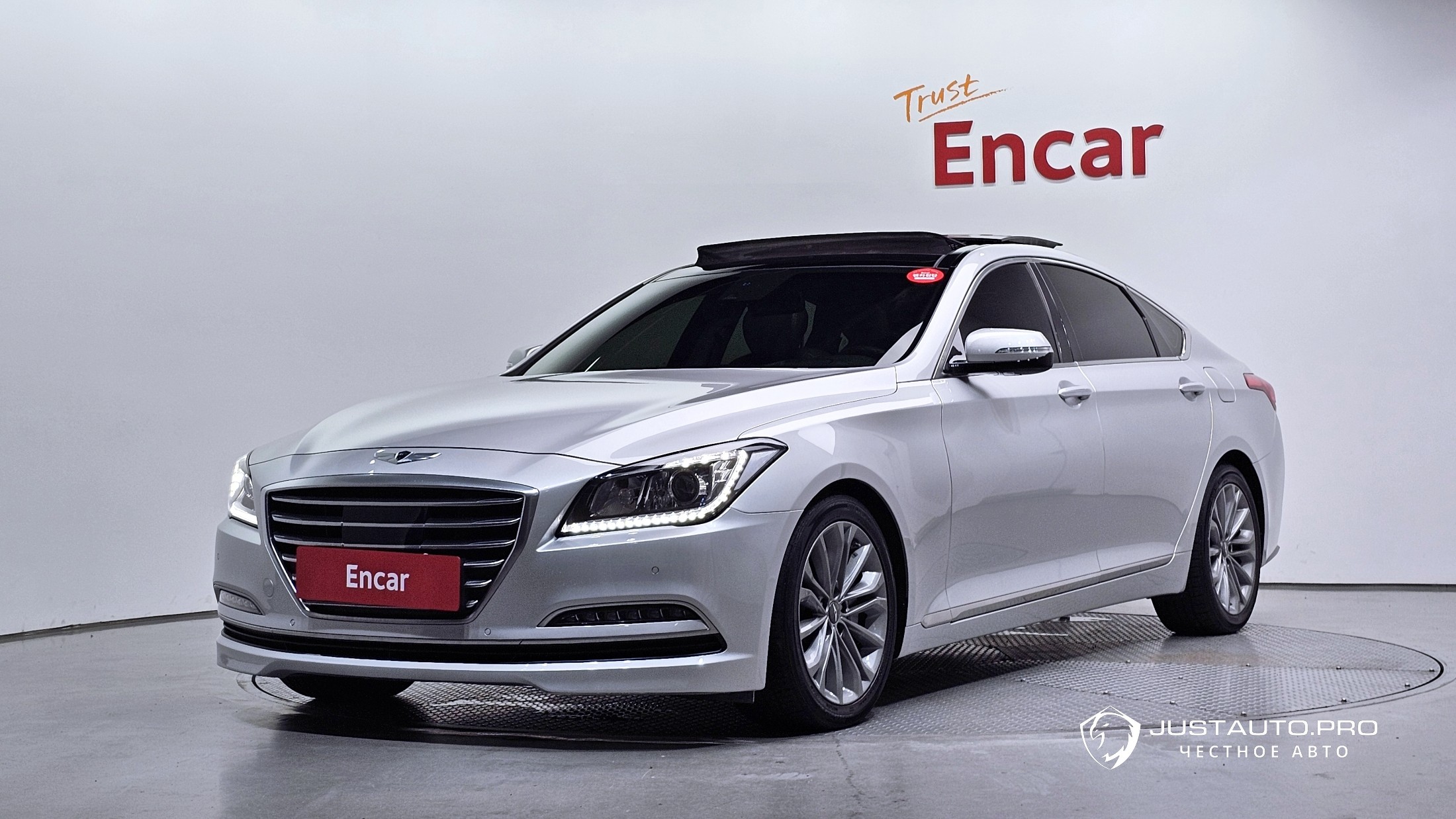Автомобиль Hyundai Genesis