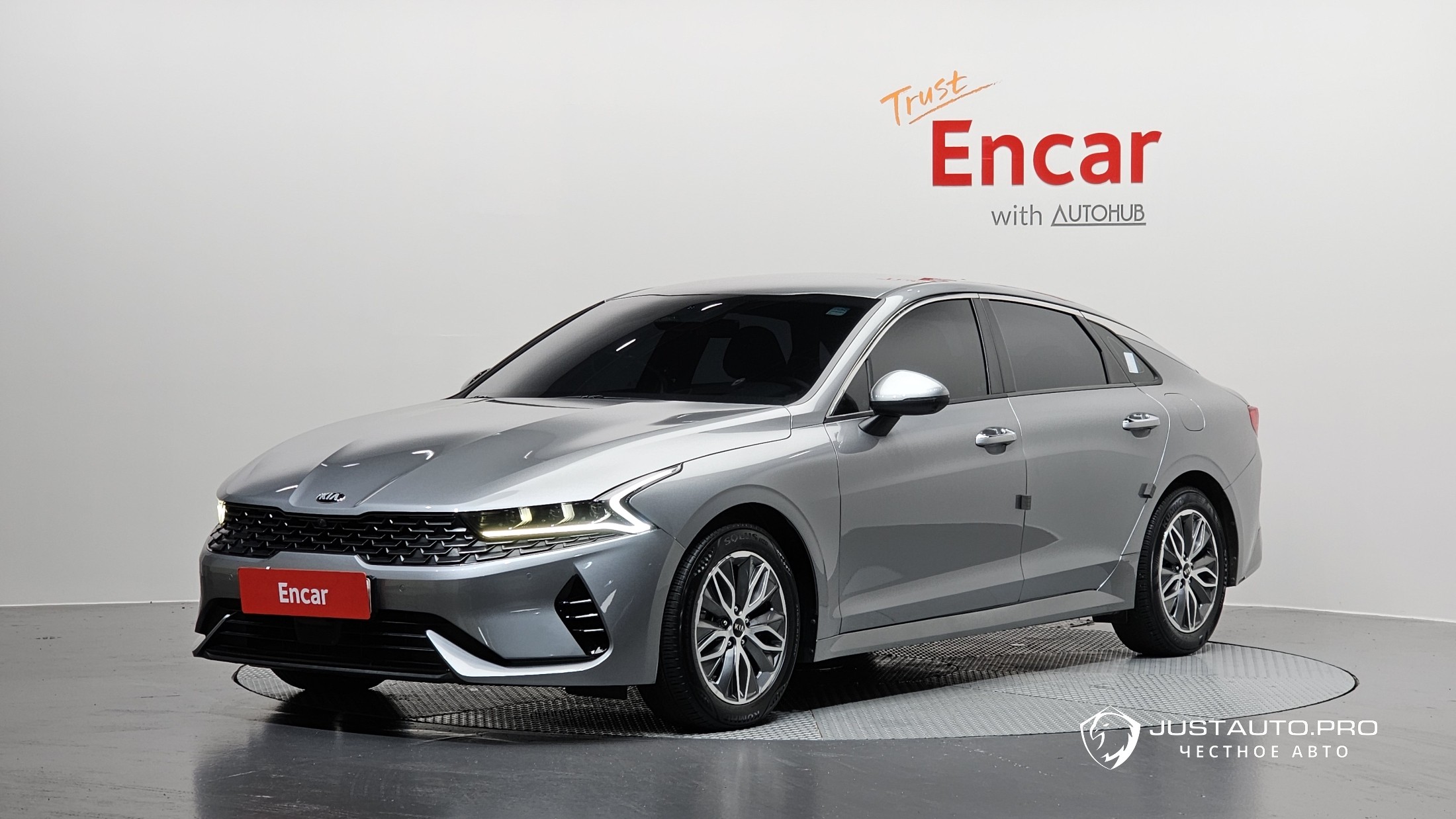 Автомобиль Kia K5
