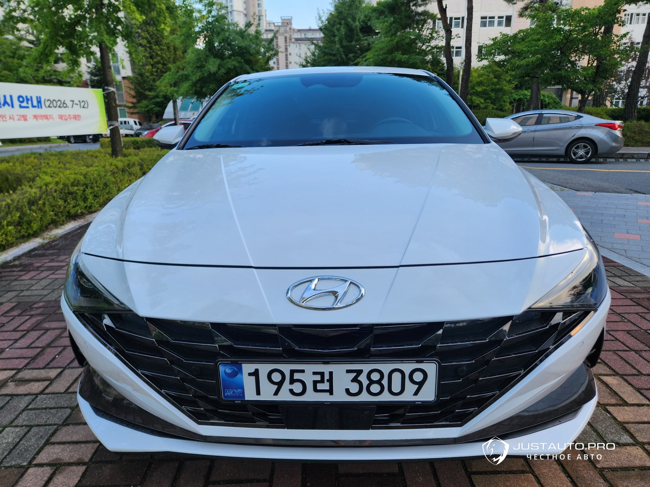 Автомобиль Hyundai AVANTE