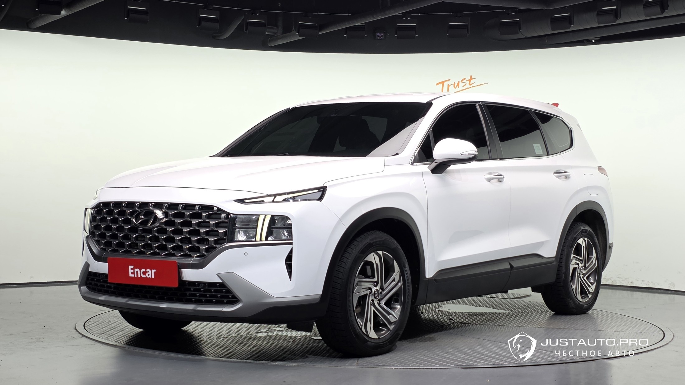 Автомобиль Hyundai Santafe