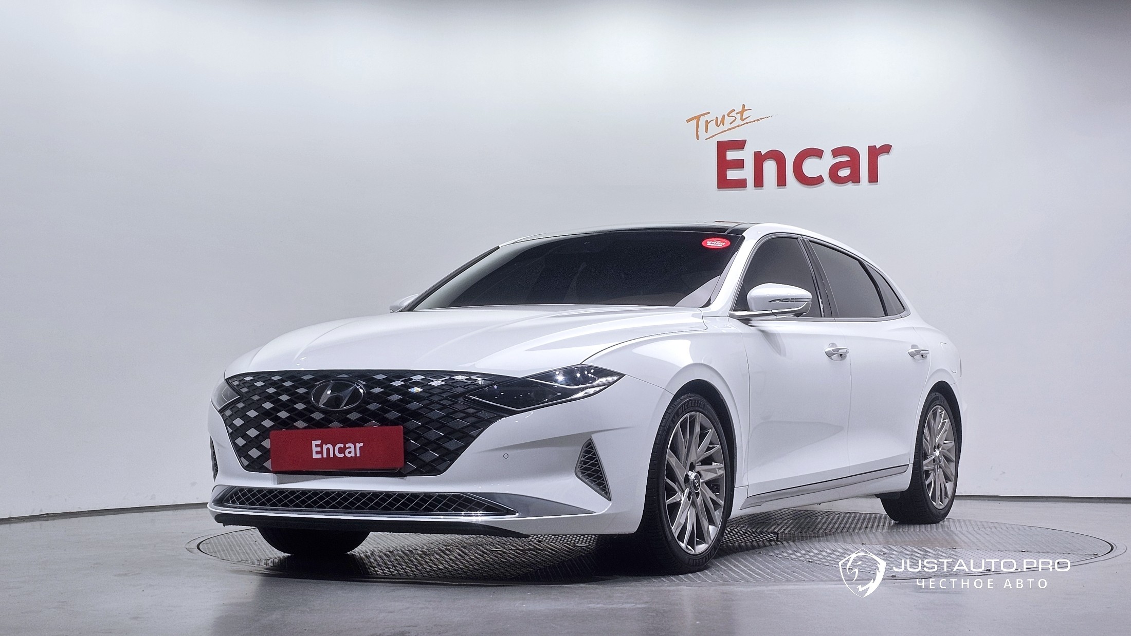 Автомобиль Hyundai Grandeur