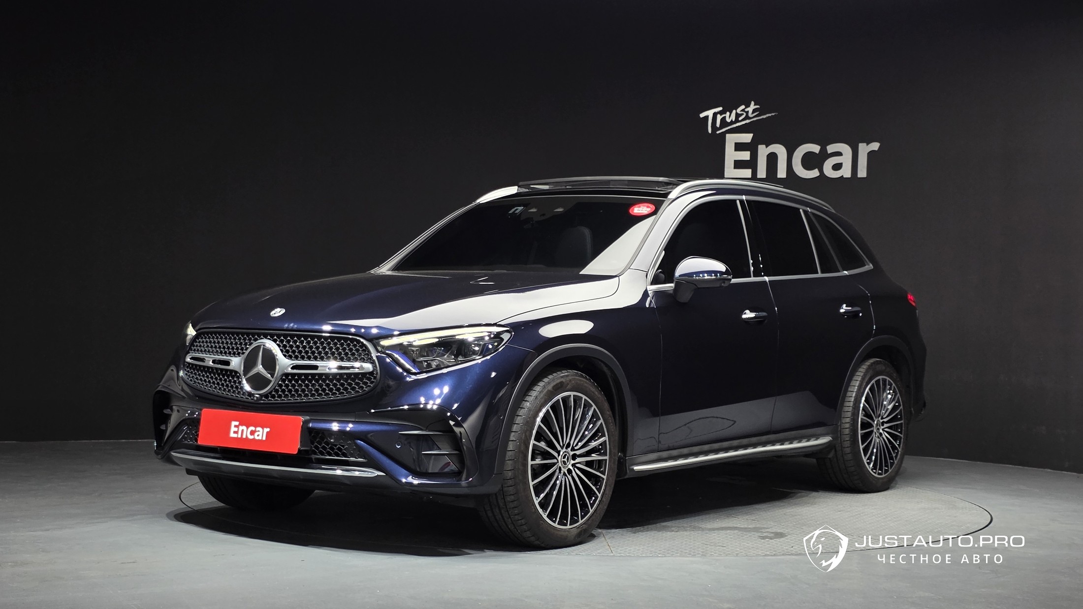 Автомобиль Mercedes-Benz GLC-Class