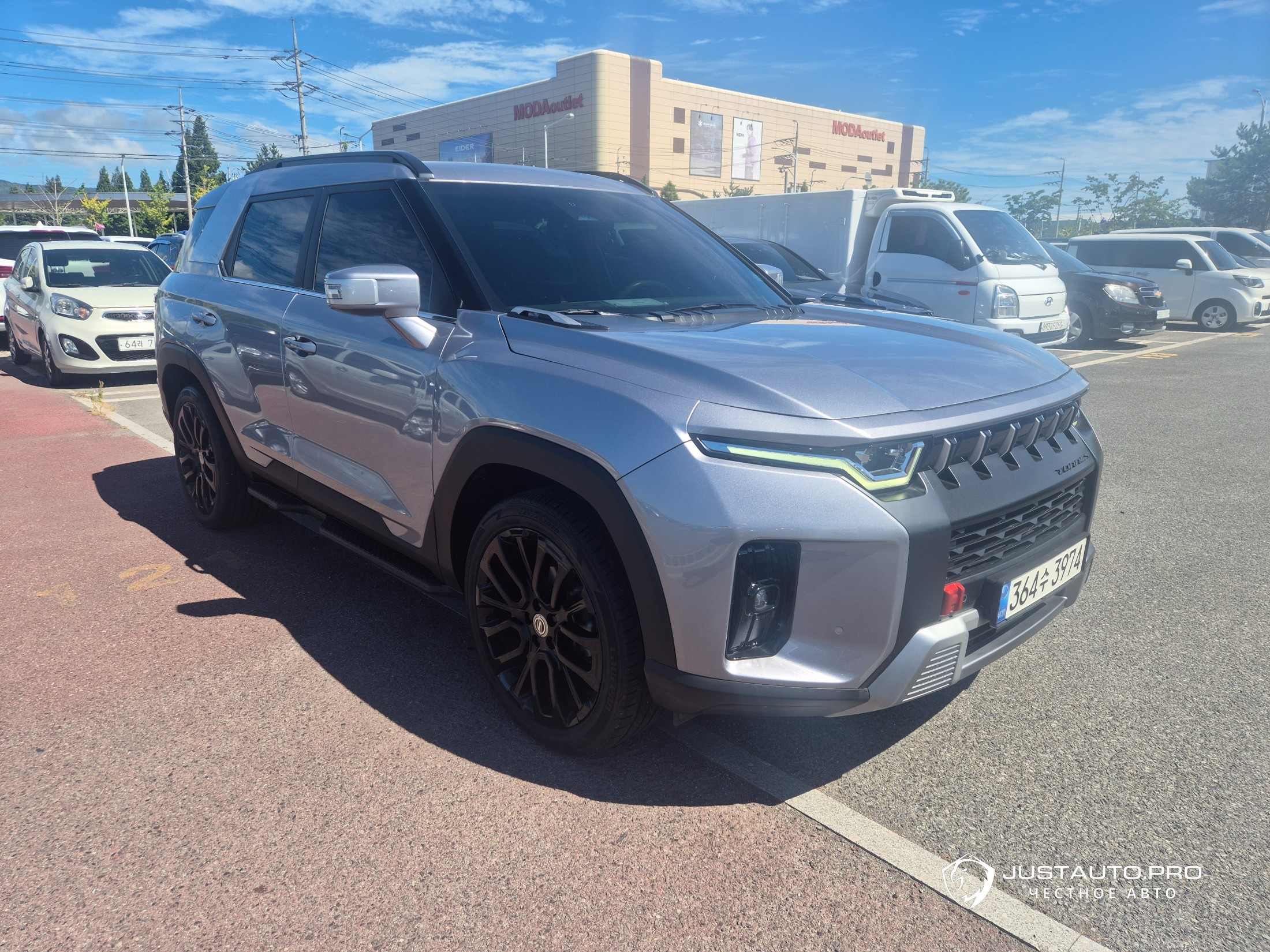 Автомобиль KG_Mobility_Ssangyong Torres