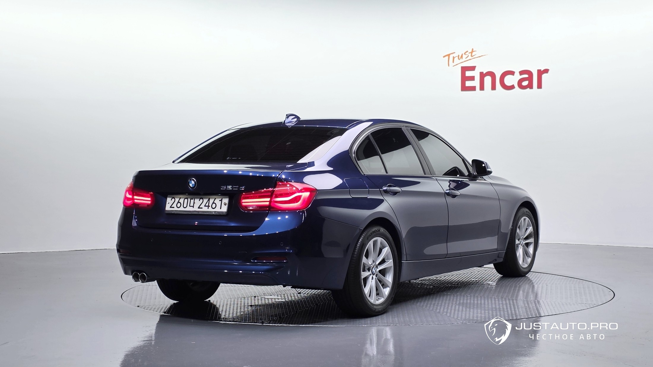 Автомобиль BMW 3-Series
