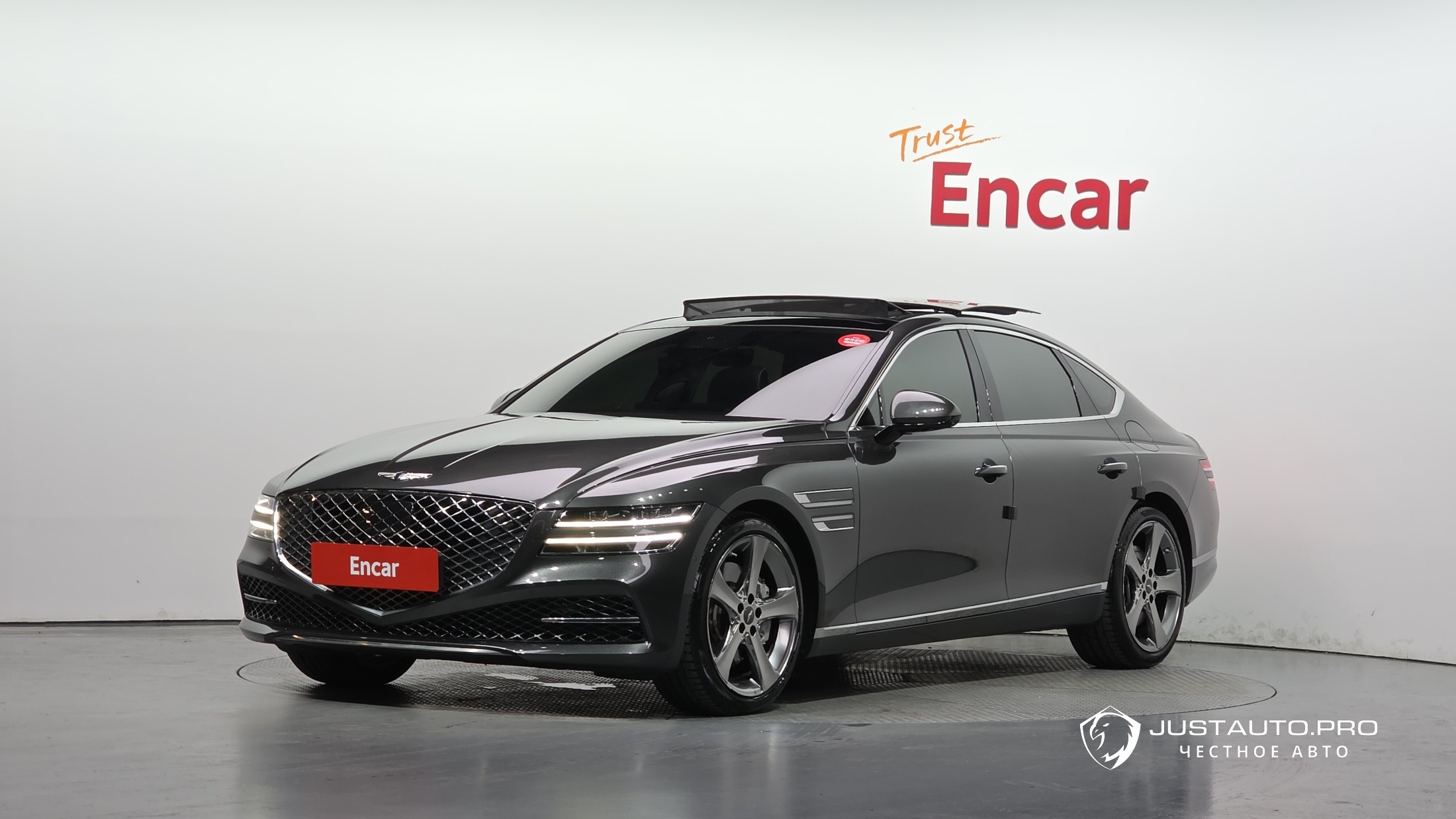 Автомобиль Genesis G80