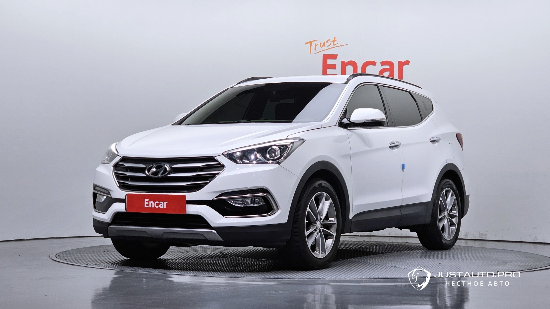Автомобиль Hyundai Santafe