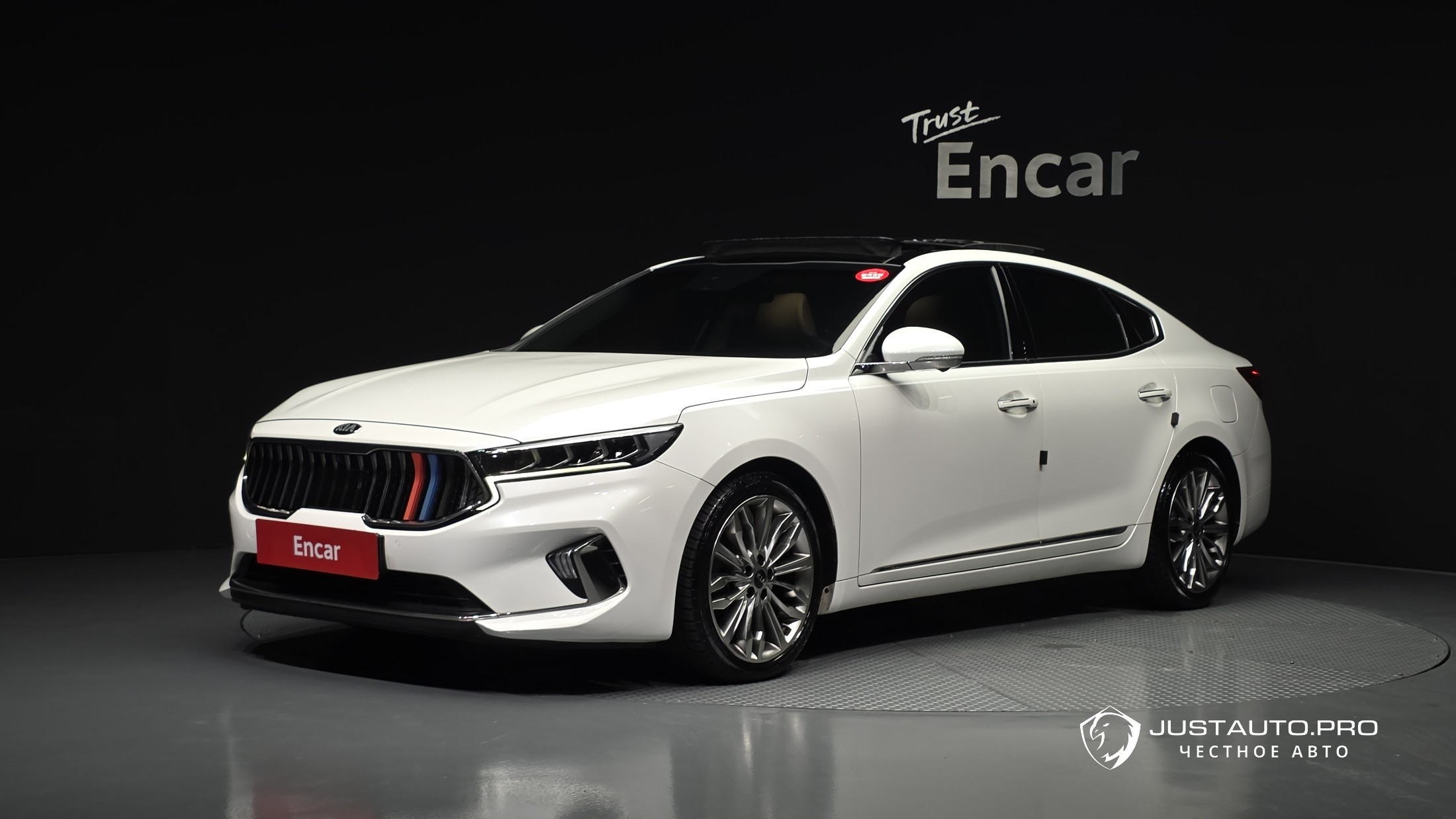 Автомобиль Kia K7