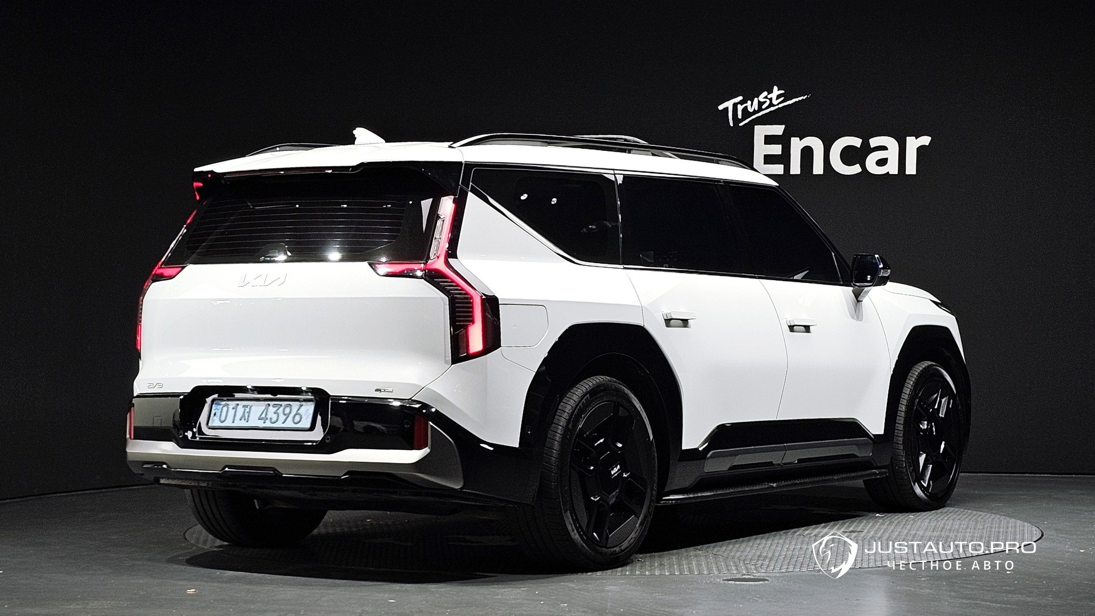Автомобиль Kia EV9