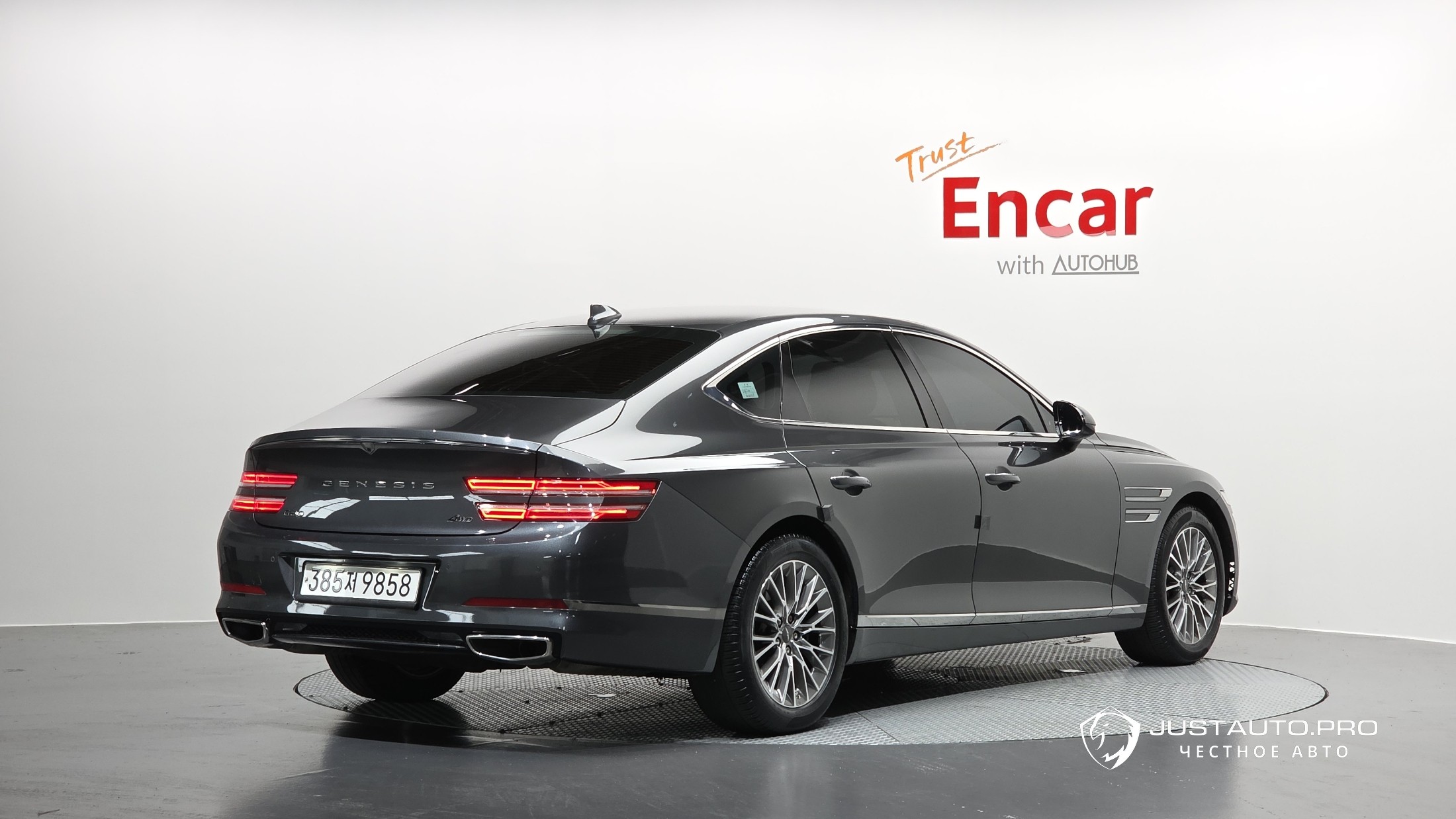 Автомобиль Genesis G80