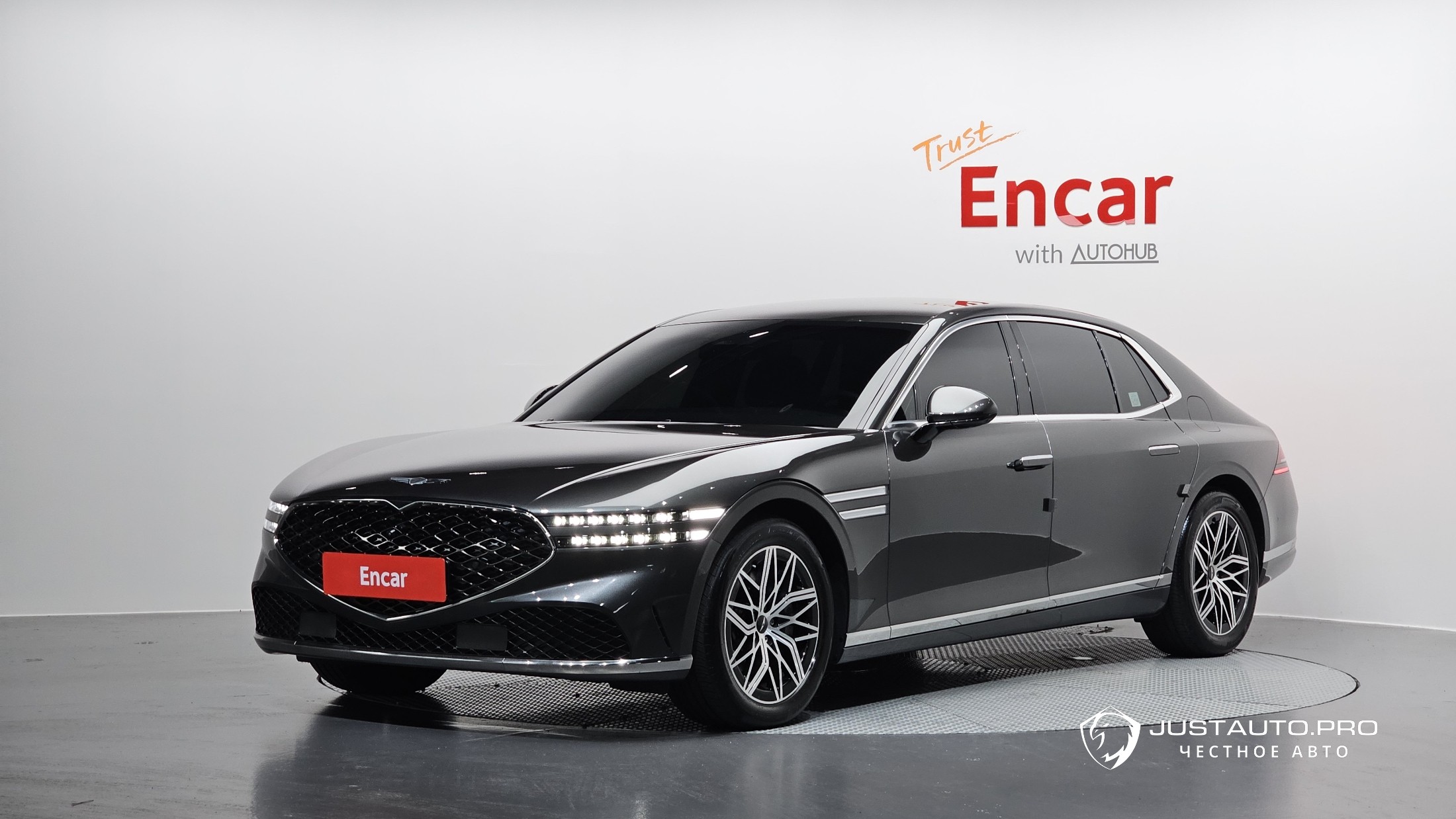 Автомобиль Genesis G90