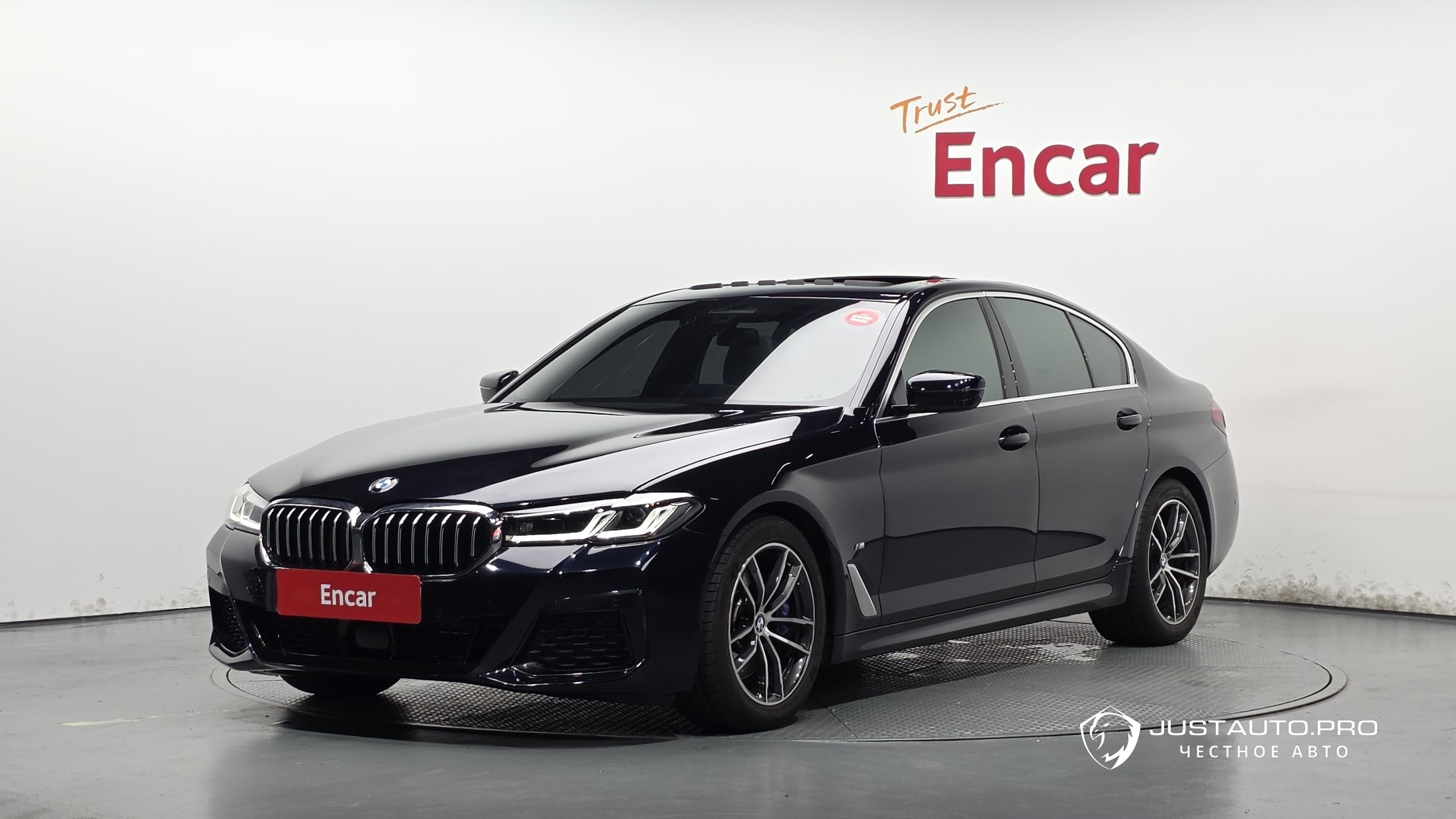Автомобиль BMW 5-Series