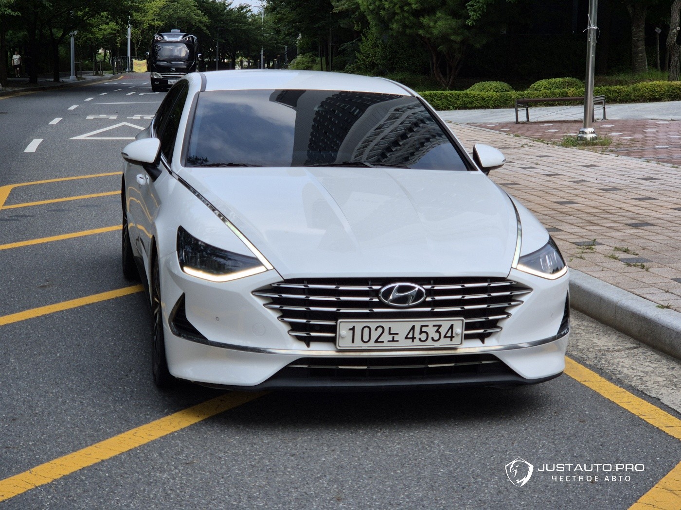 Автомобиль Hyundai Sonata