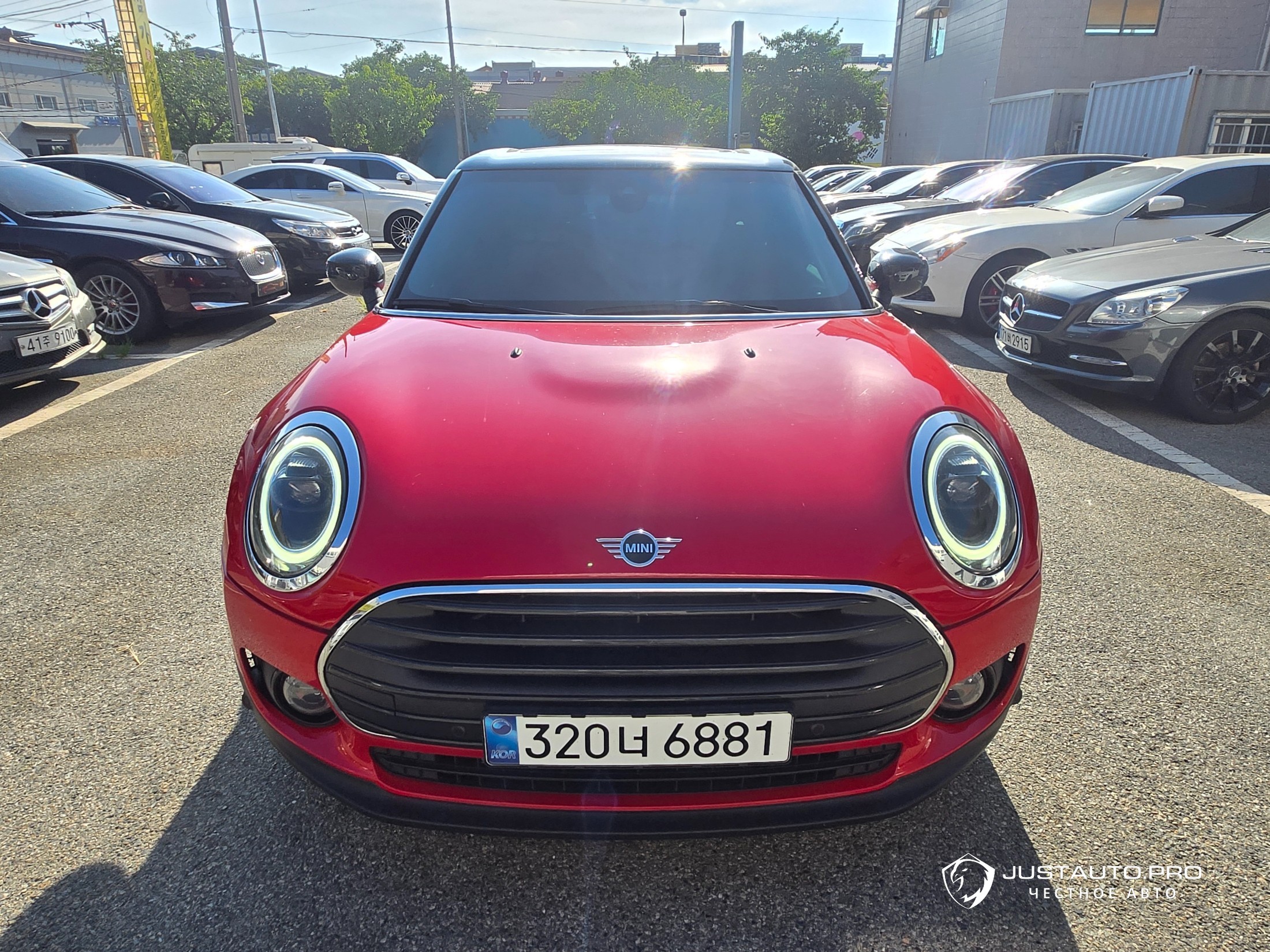 Автомобиль Mini Clubman