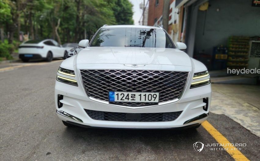 Автомобиль Genesis GV80