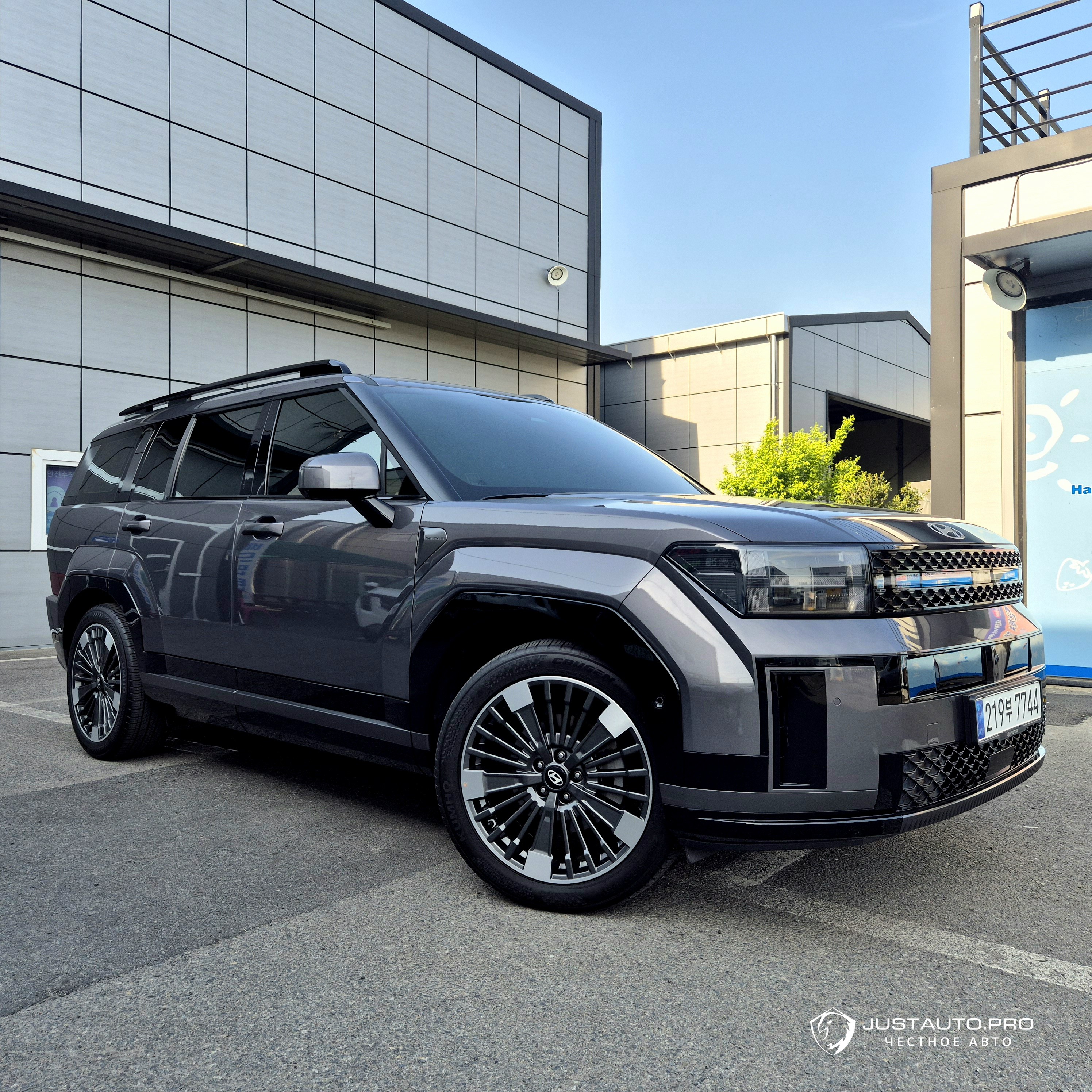 Автомобиль Hyundai Santafe