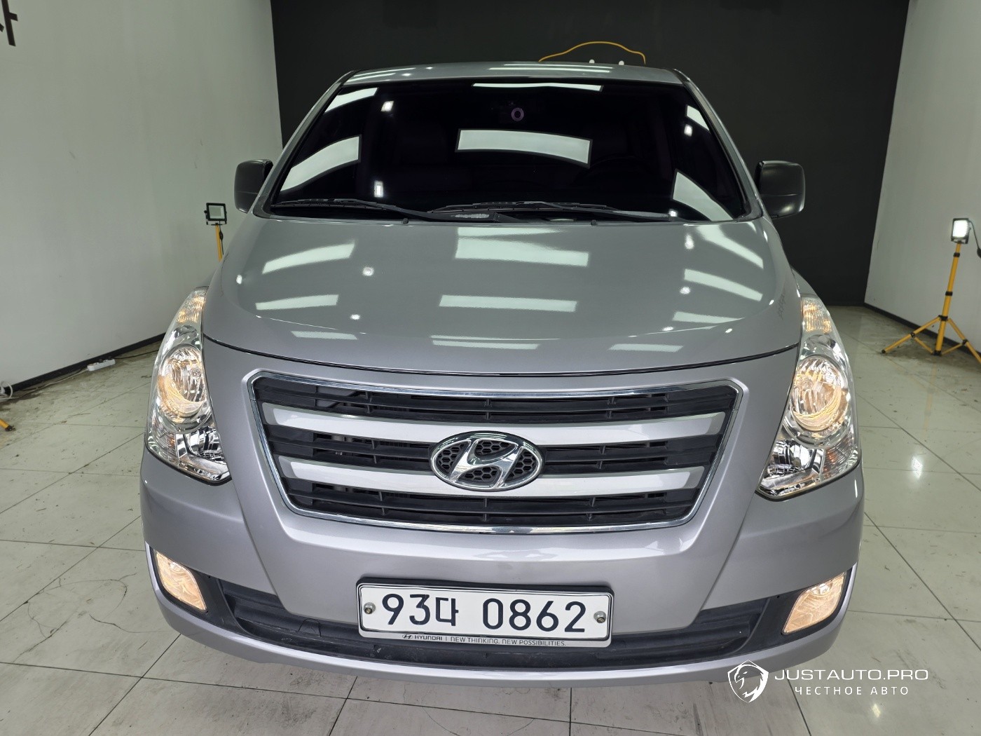 Автомобиль Hyundai Starex
