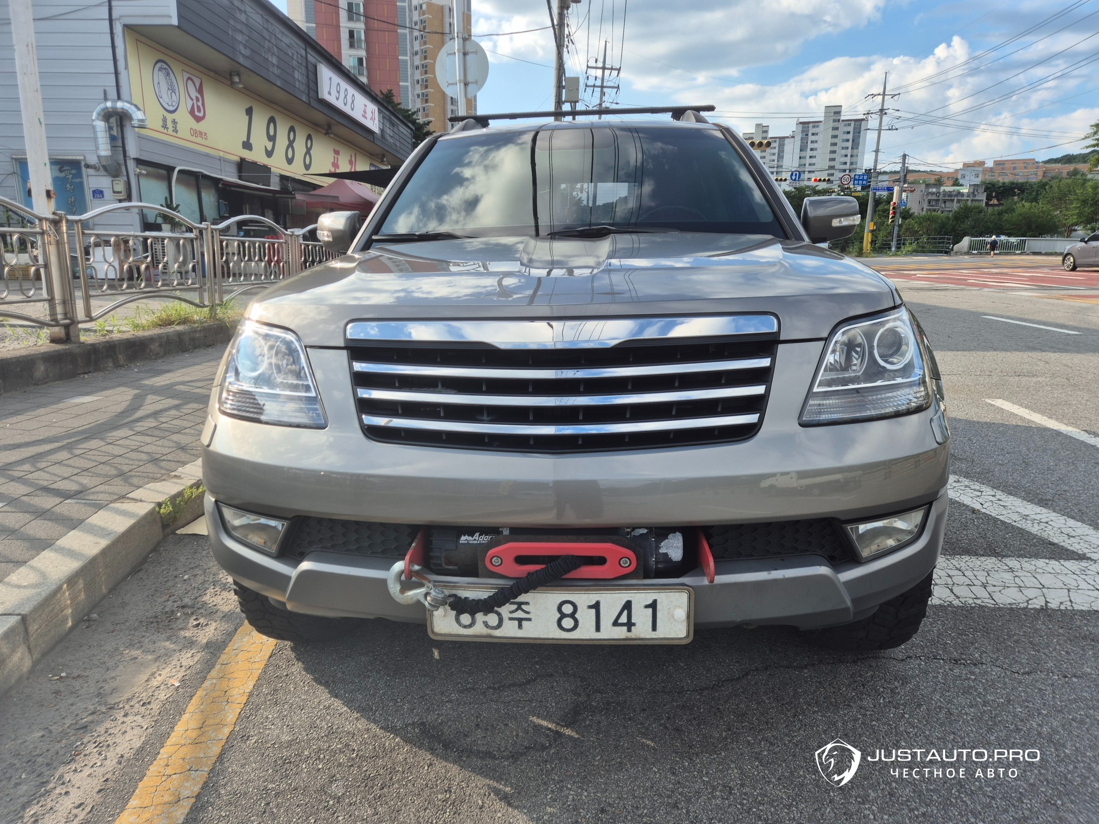 Автомобиль Kia Mohave