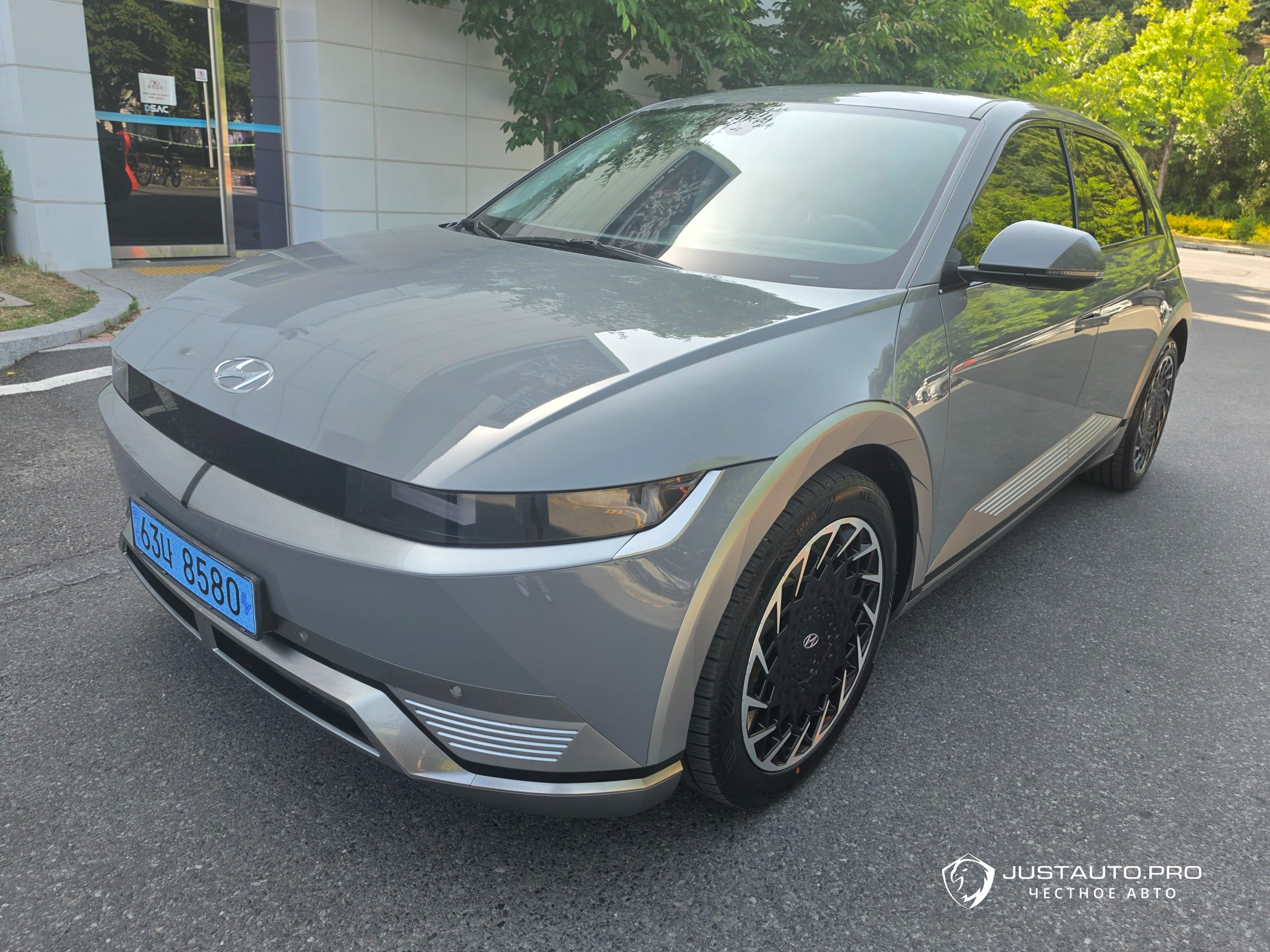 Автомобиль Hyundai Ioniq5