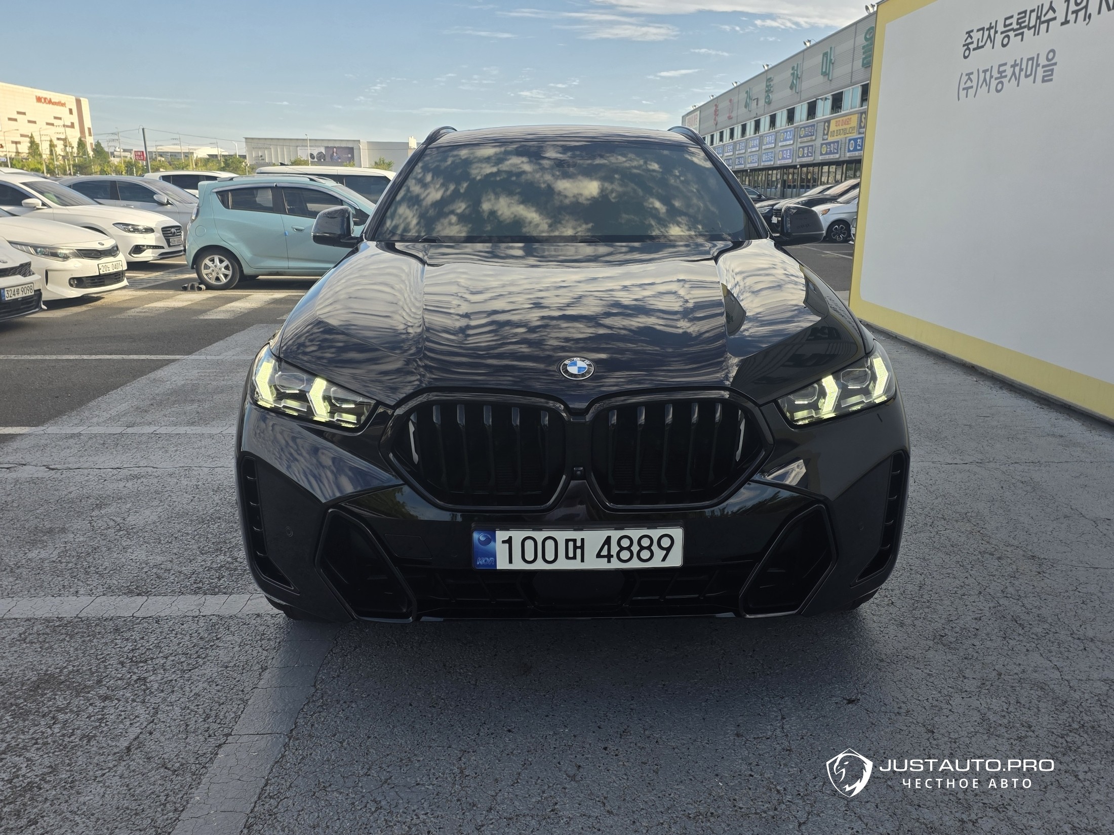 Автомобиль BMW X6