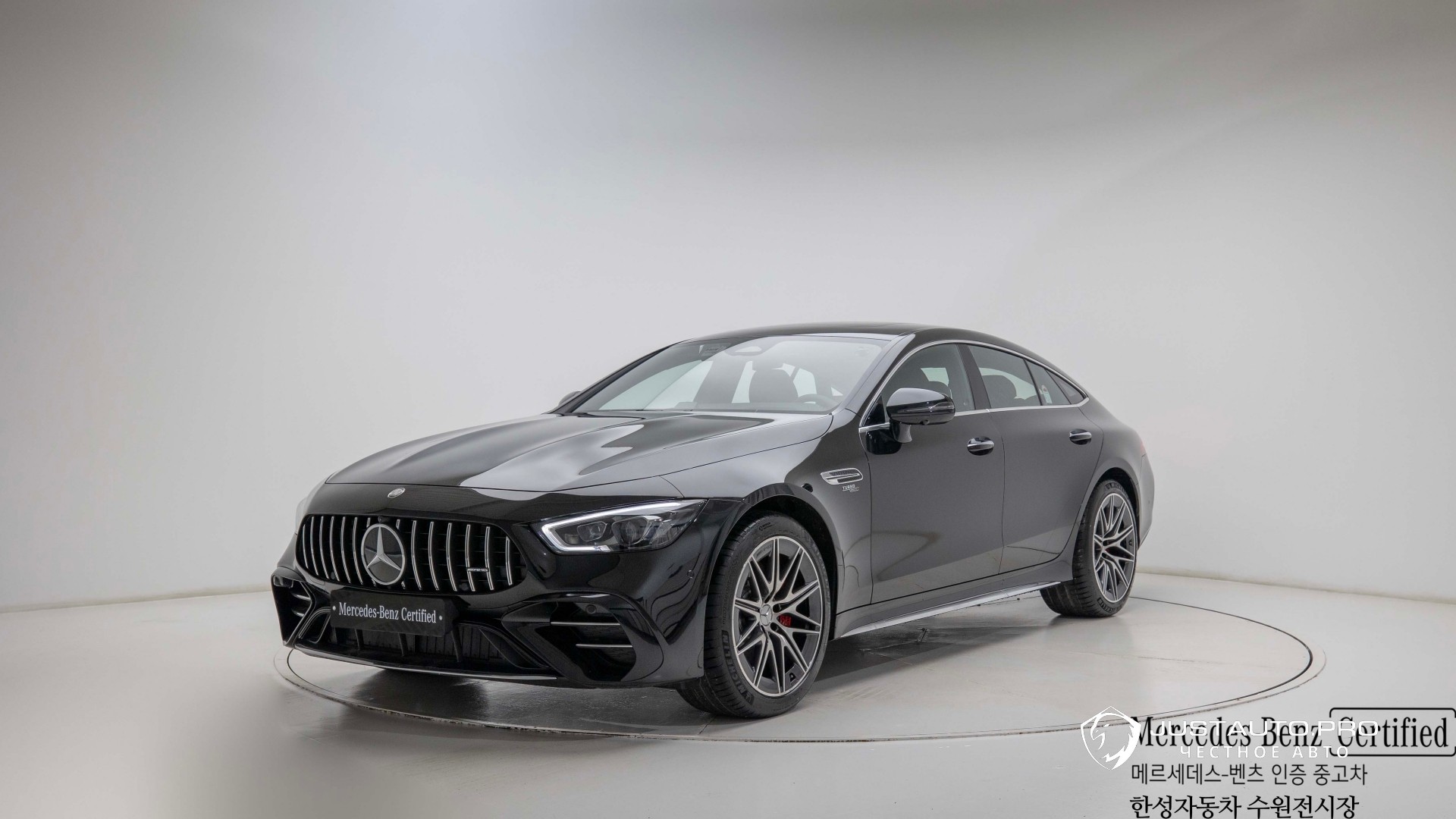 Автомобиль Mercedes-Benz AMG GT