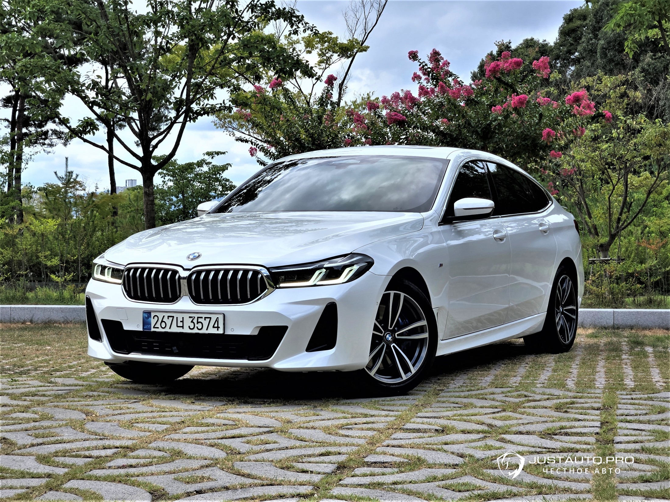 Автомобиль BMW Gran Turismo