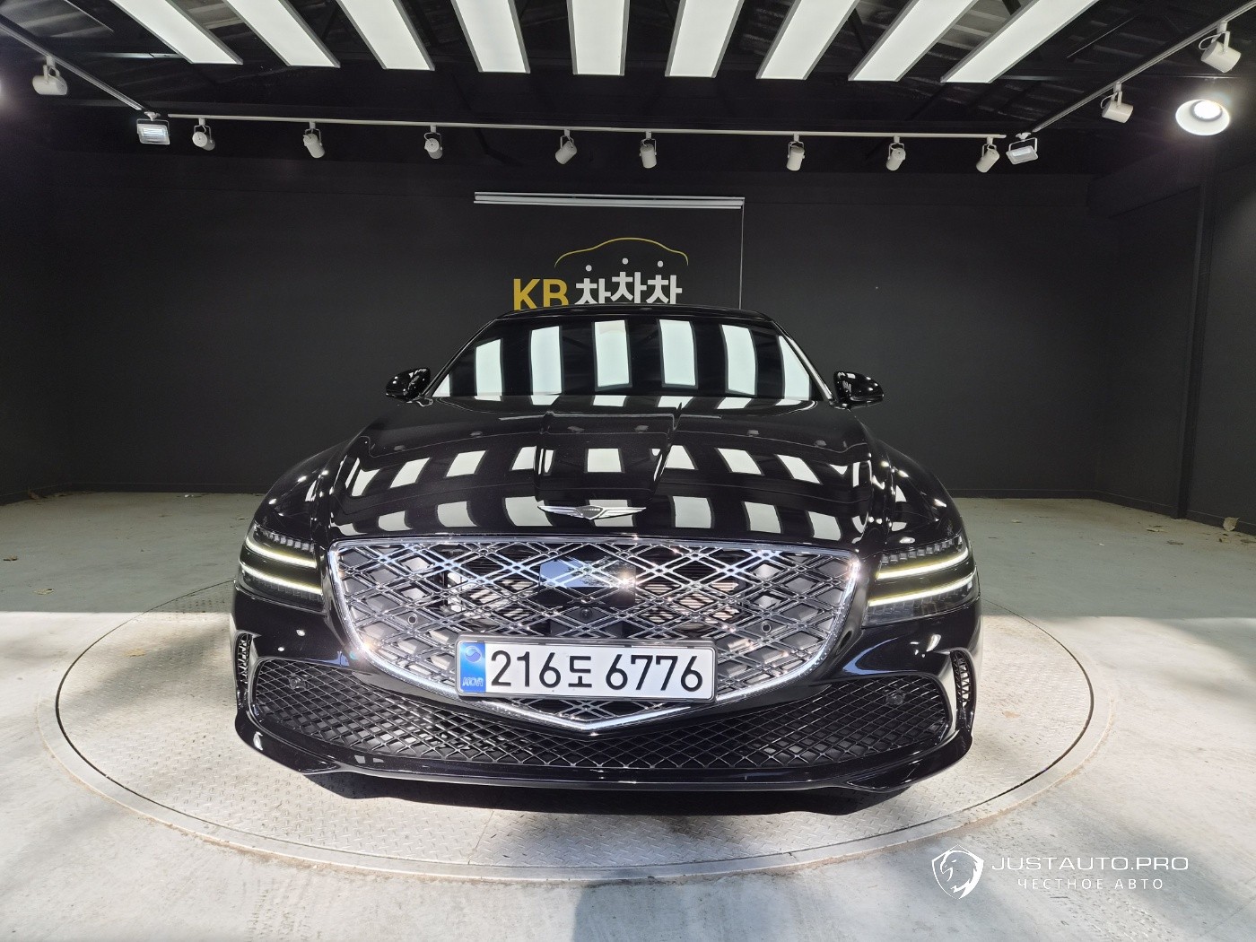 Автомобиль Genesis G80