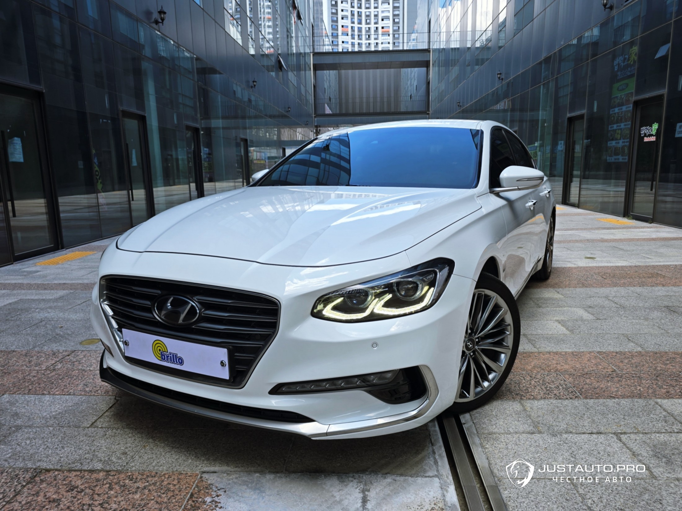 Автомобиль Hyundai Grandeur